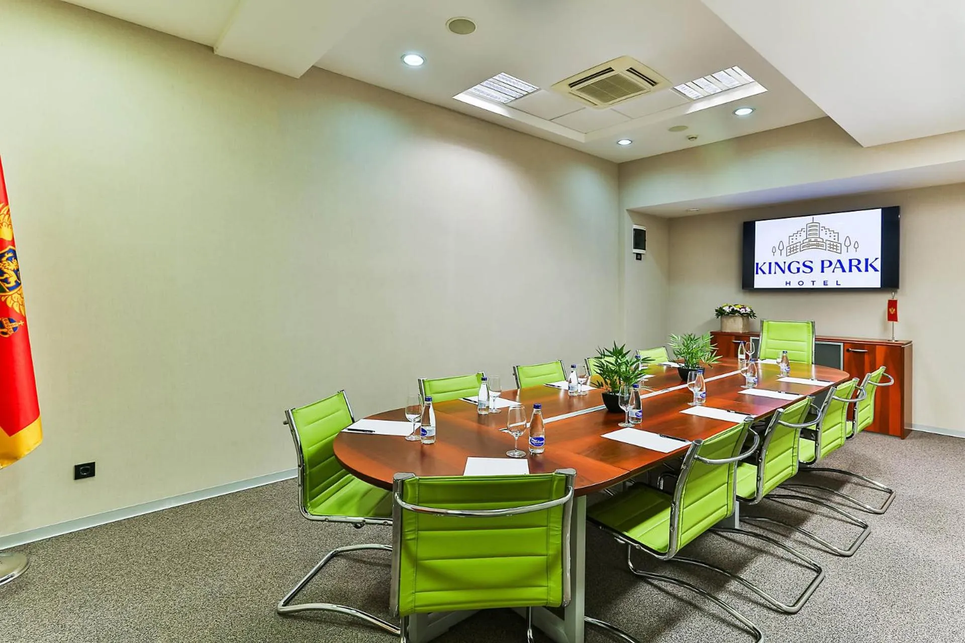 Meeting/conference room in Kings Park Hotel
