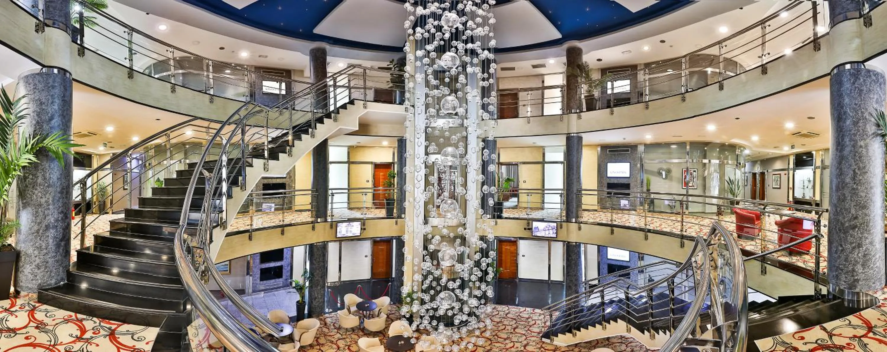 Lobby or reception in Kings Park Hotel