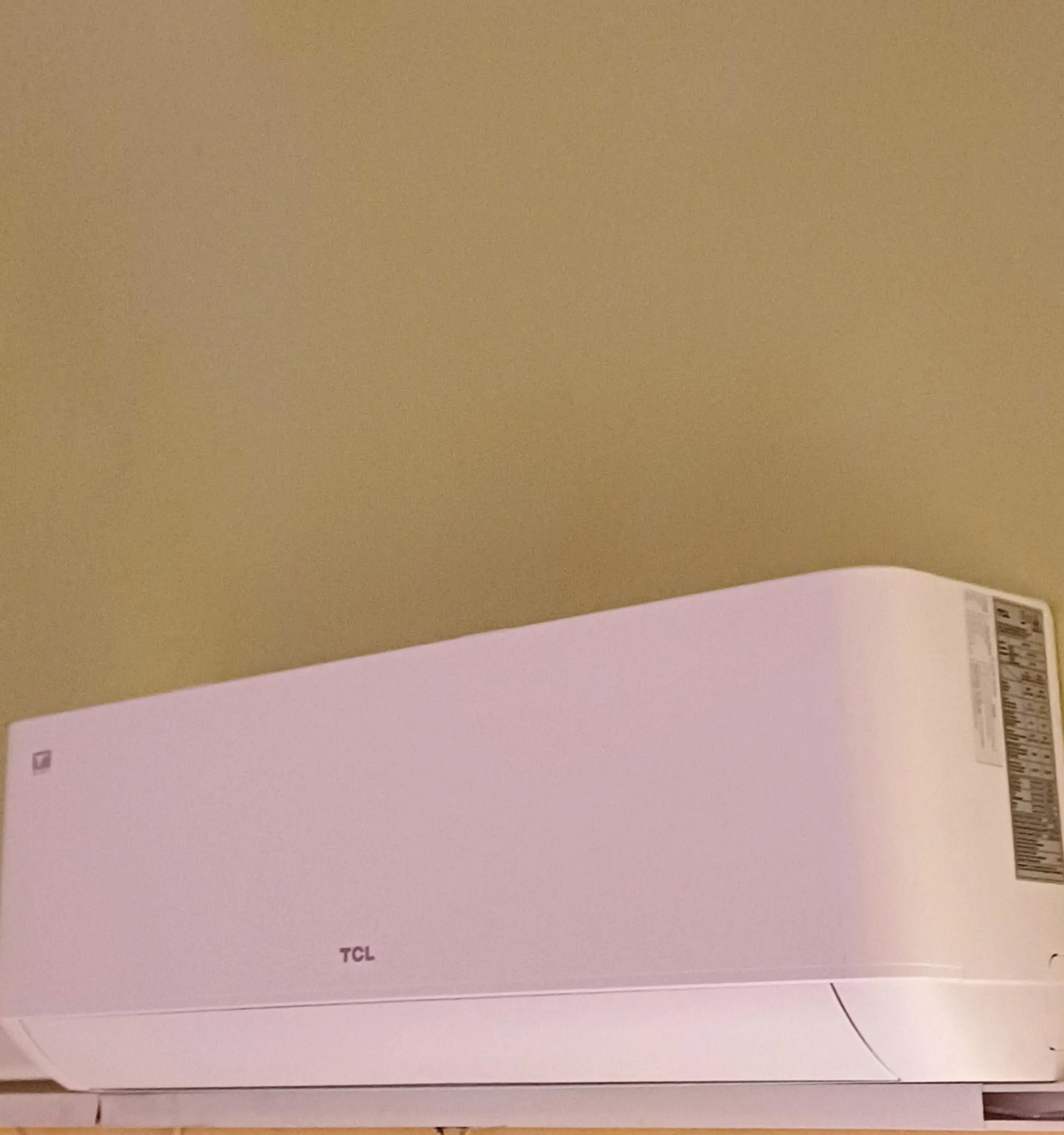 air conditioner in GoldenCube Guest House