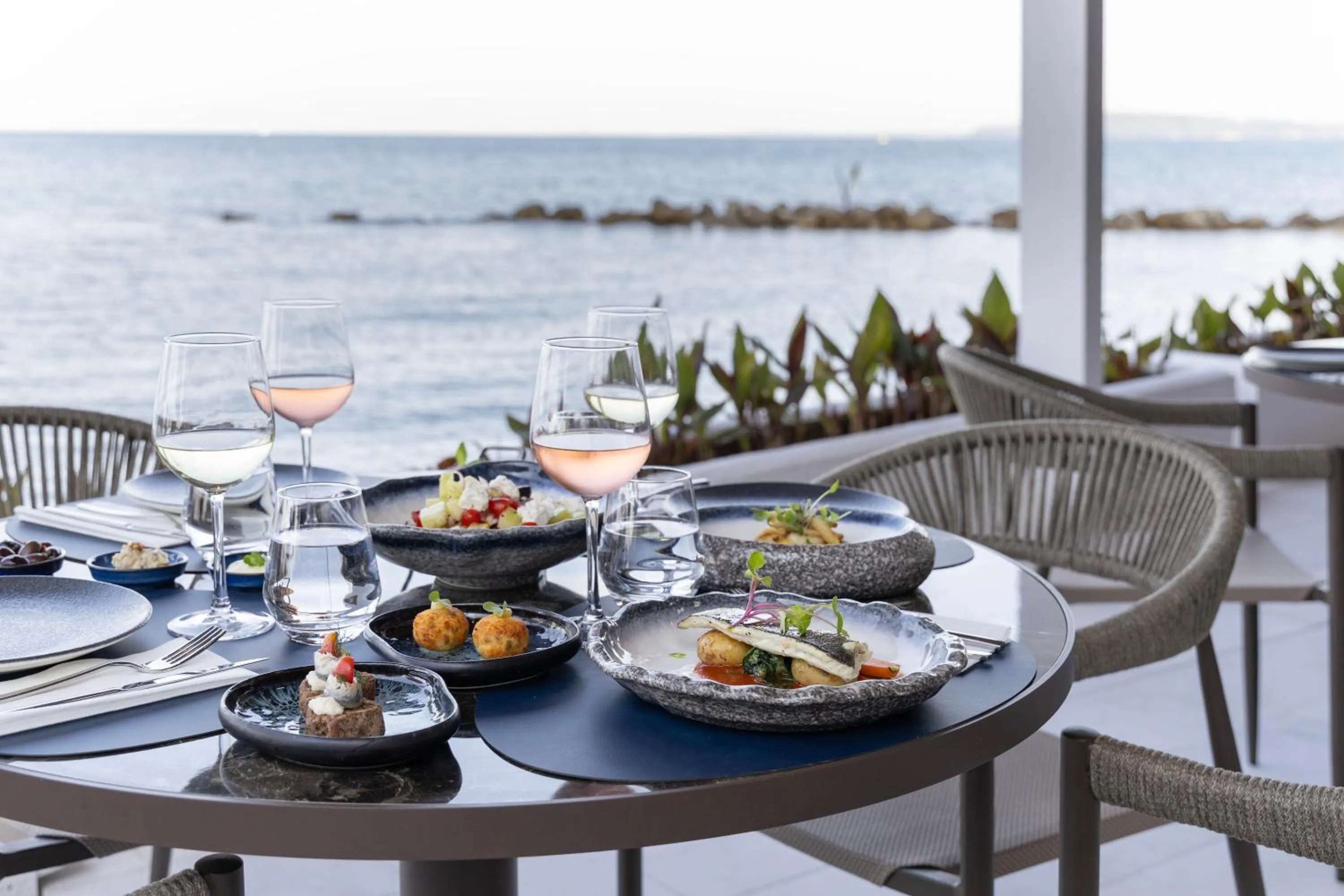 Restaurant/places to eat in Valmar Corfu