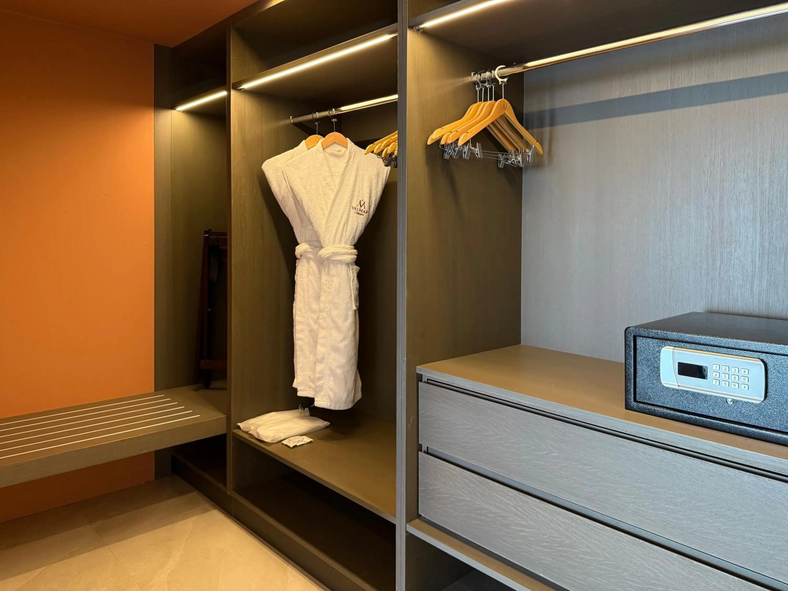 wardrobe in Valmar Corfu