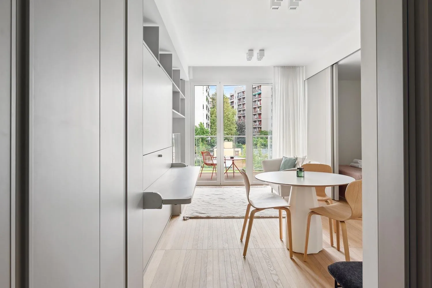 Balcony/Terrace in Limehome Milan via Stresa