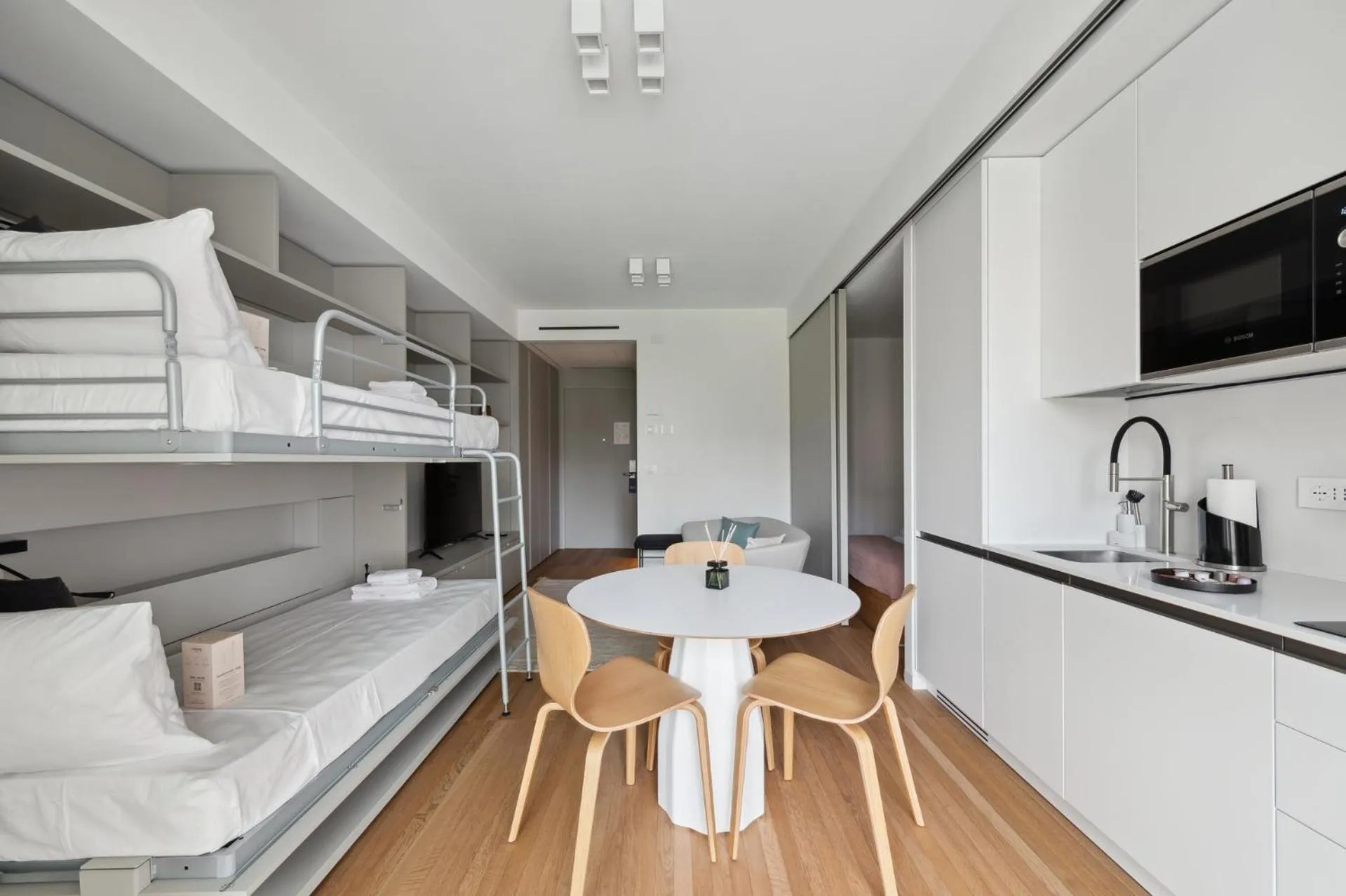 Coffee/tea facilities in Limehome Milan via Stresa