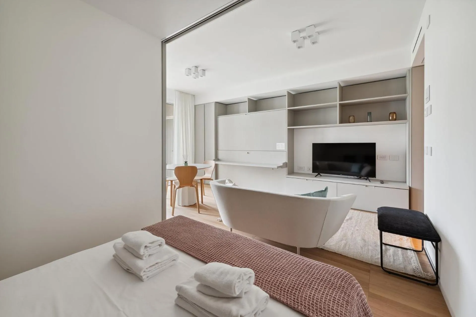 Bed in Limehome Milan via Stresa