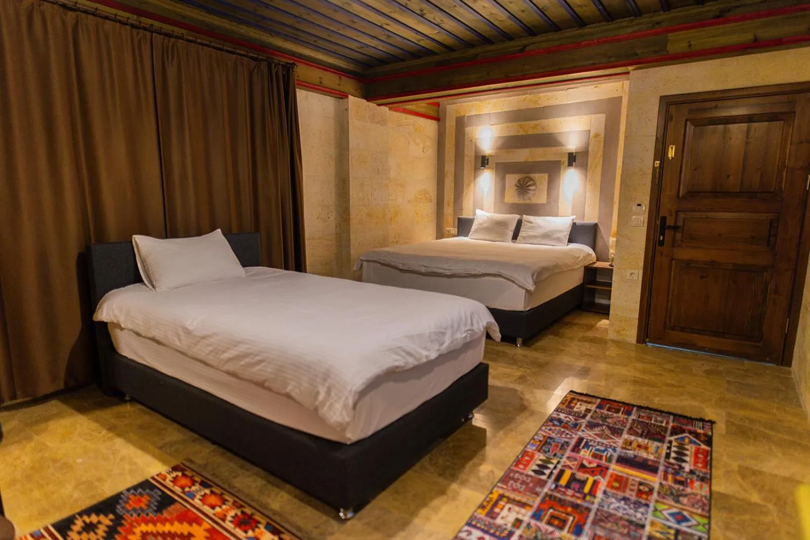 Bed in Uçhisar Premium