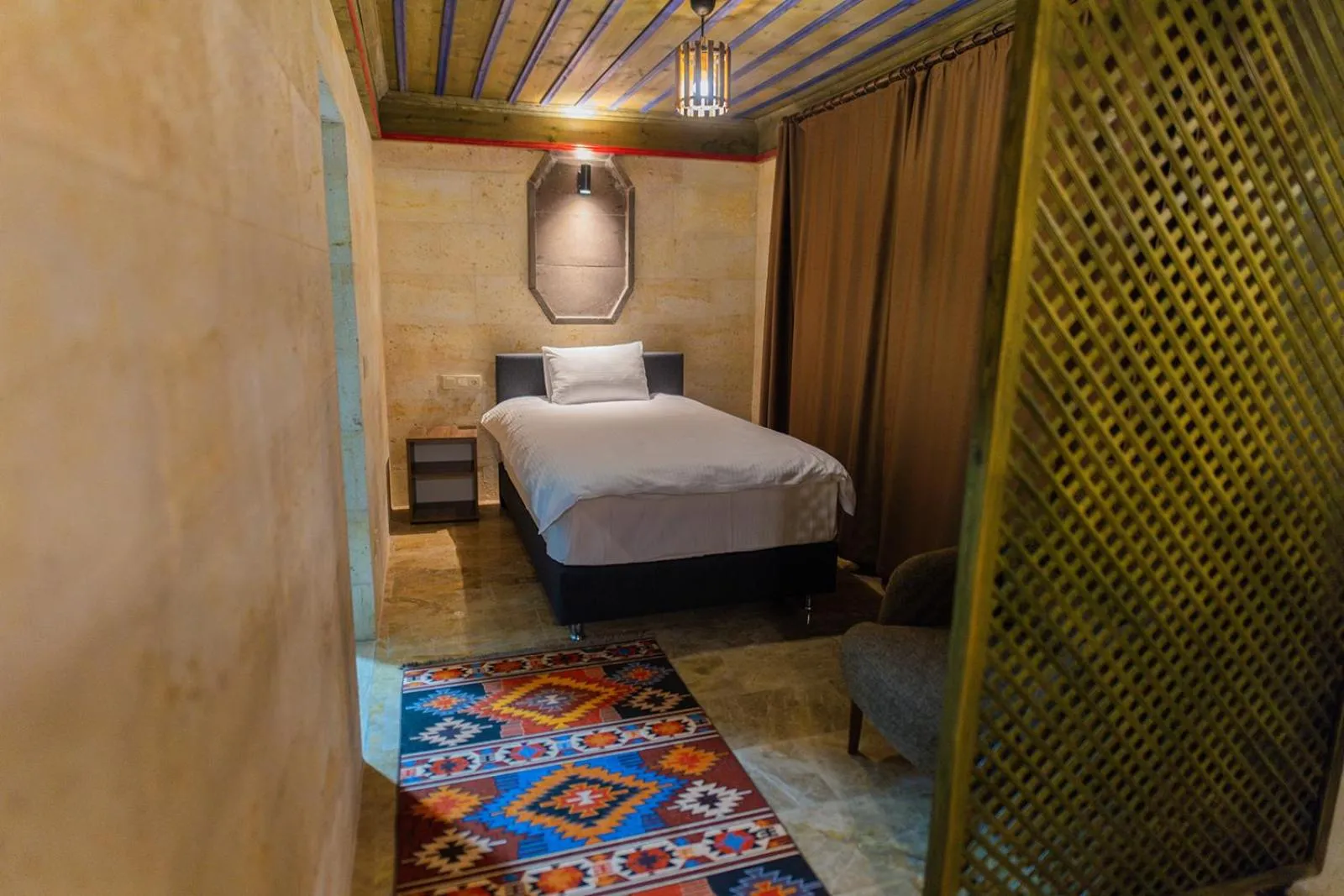 Bed in Uçhisar Premium