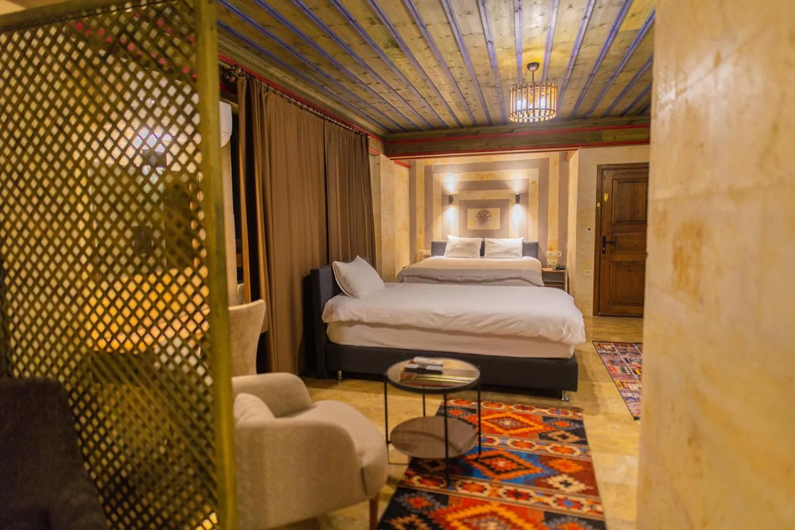 Bed in Uçhisar Premium