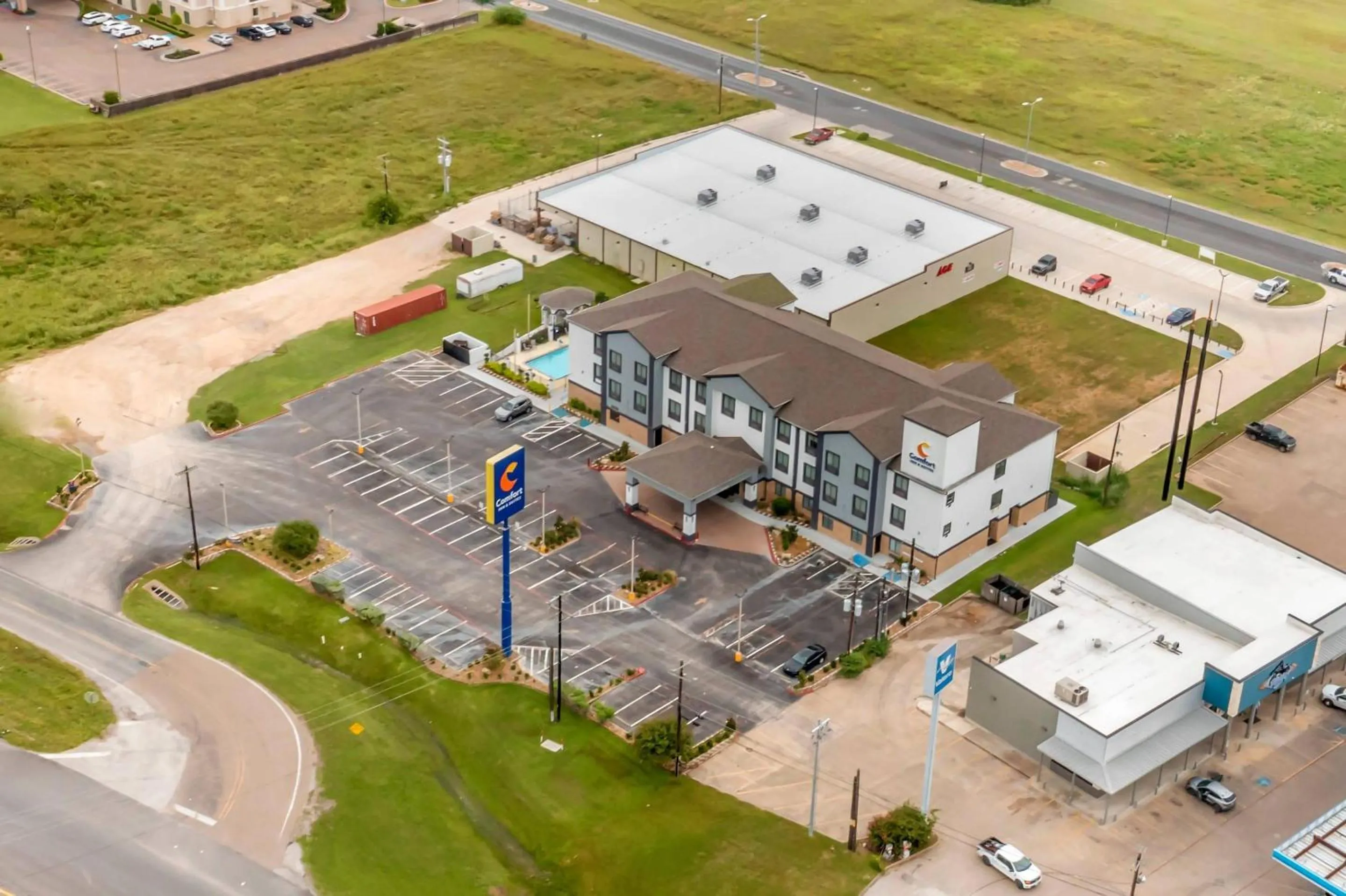 Property building in Comfort Inn & Suites Schulenburg