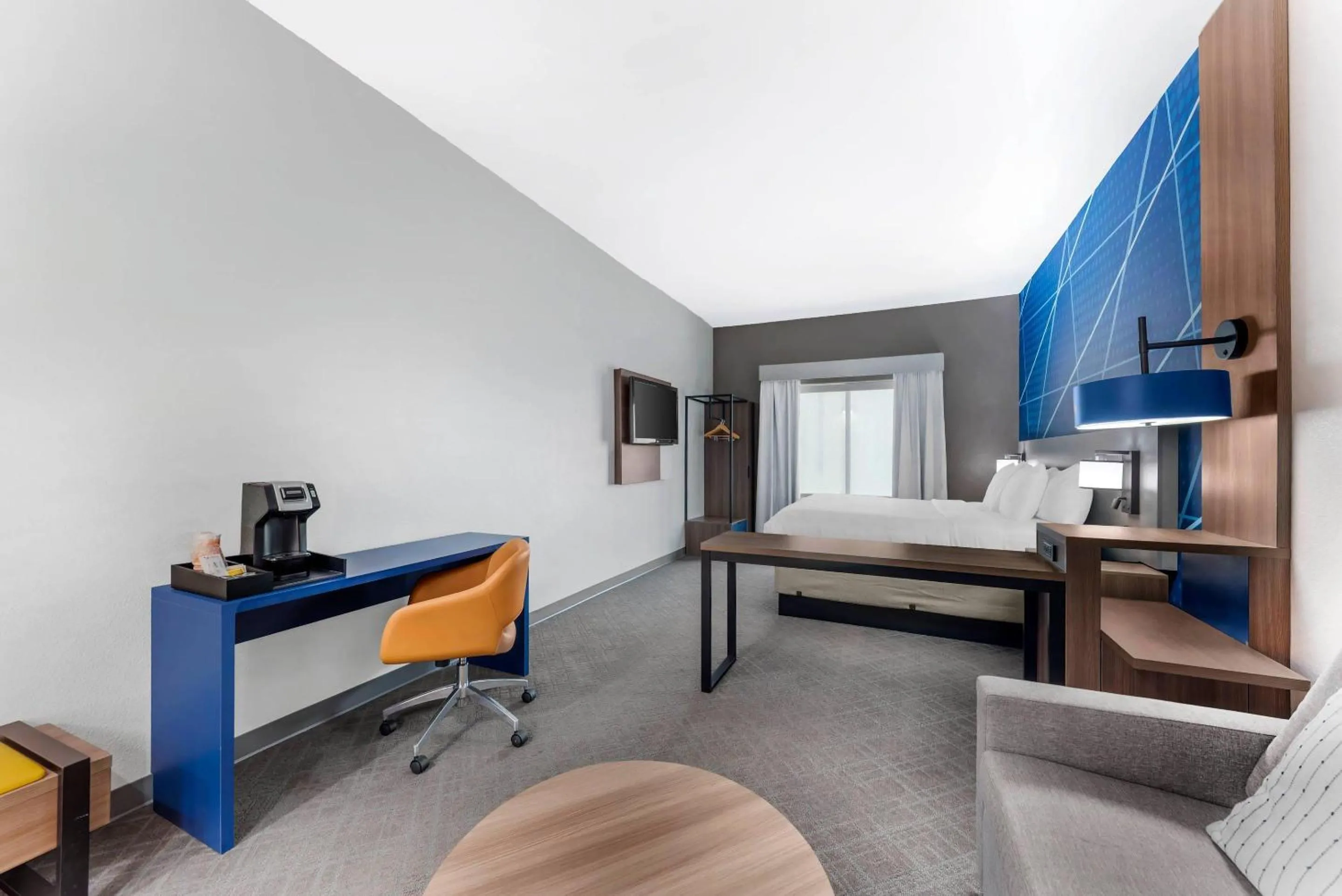 Bedroom, Bed in Comfort Inn & Suites Schulenburg