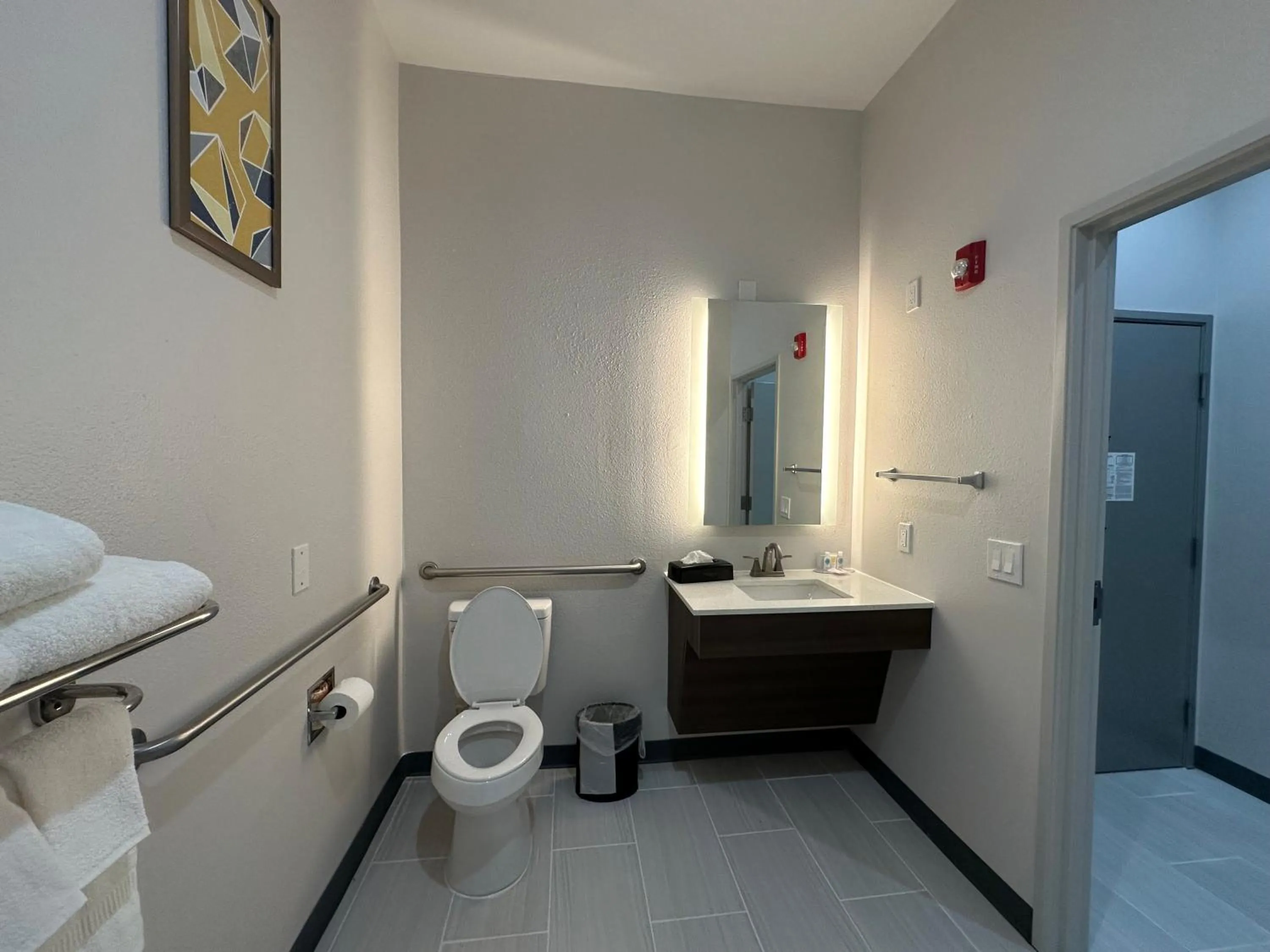 Shower in Comfort Inn & Suites Schulenburg