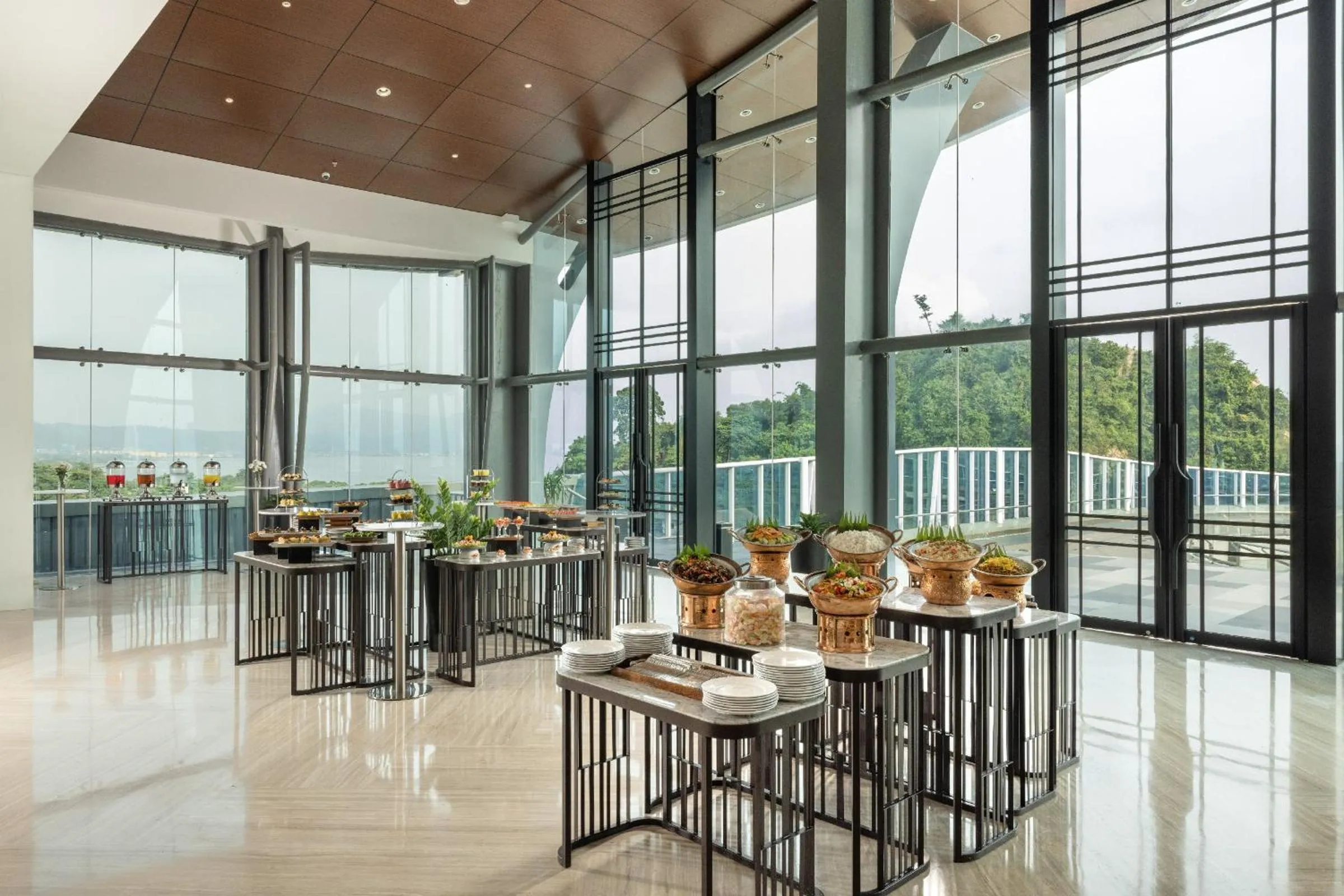 Food and drinks in Hotel Santika Premiere Lampung