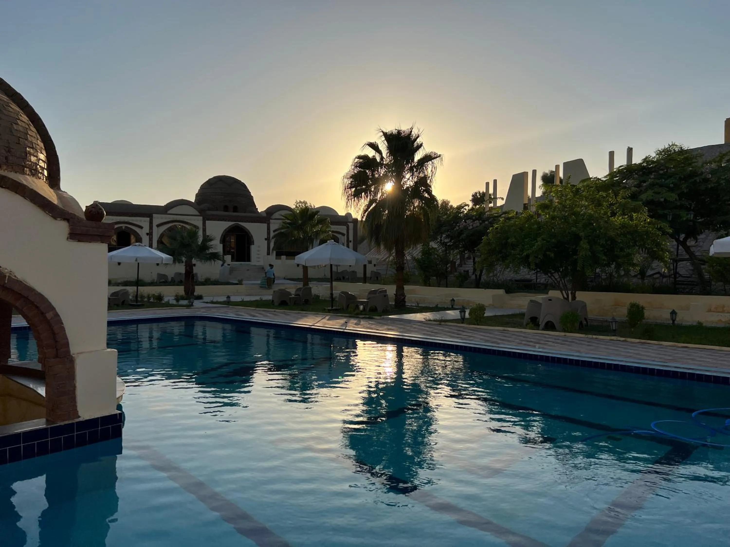 Swimming pool in Elphardous Oasis Hotel