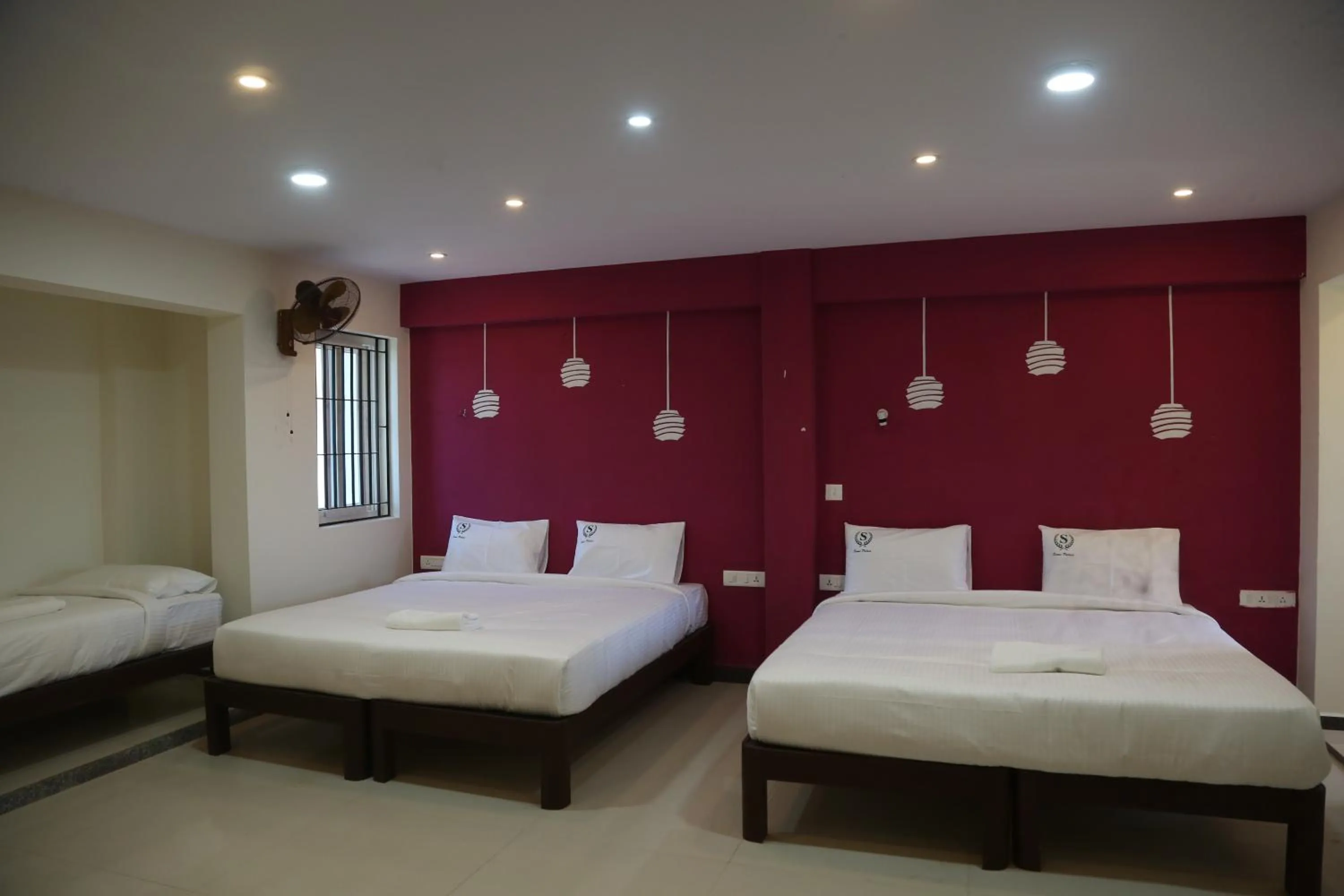 Bed in HOTEL TAWFEEQ PALACE