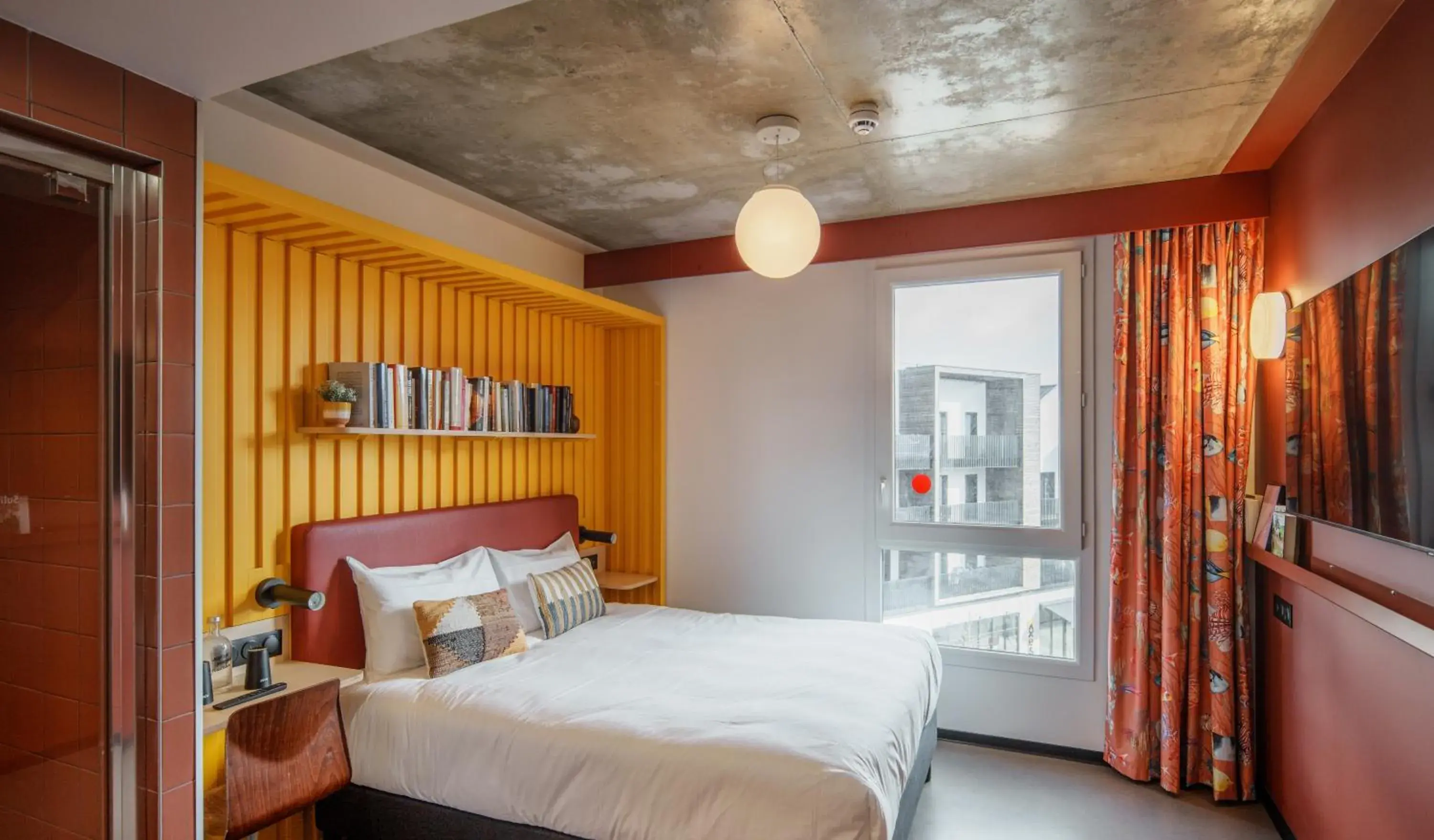 Photo of the whole room, Bed in JOST Hôtel Le Havre Centre Gare Photo of the whole room, Bed in JOST Hôtel Le Havre Centre Gare