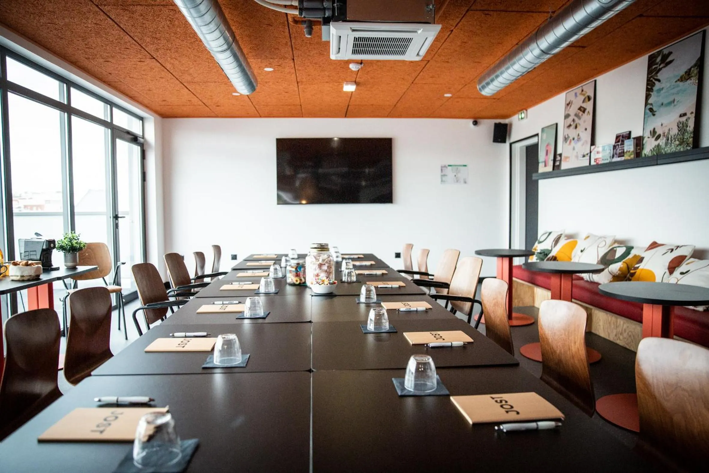 Meeting/conference room in JOST Hôtel Le Havre Centre Gare