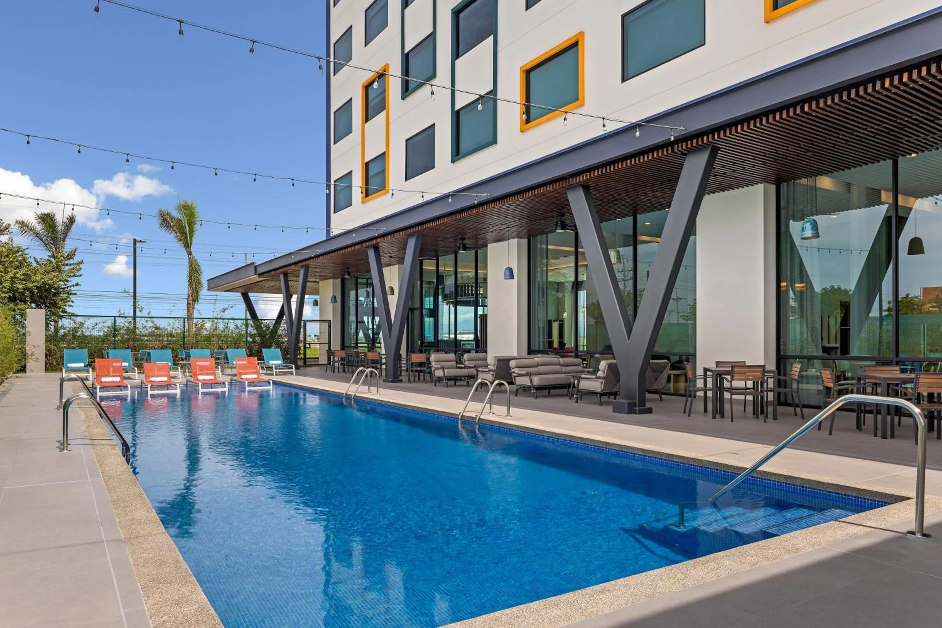 Swimming pool in Hampton By Hilton Guanacaste Airport