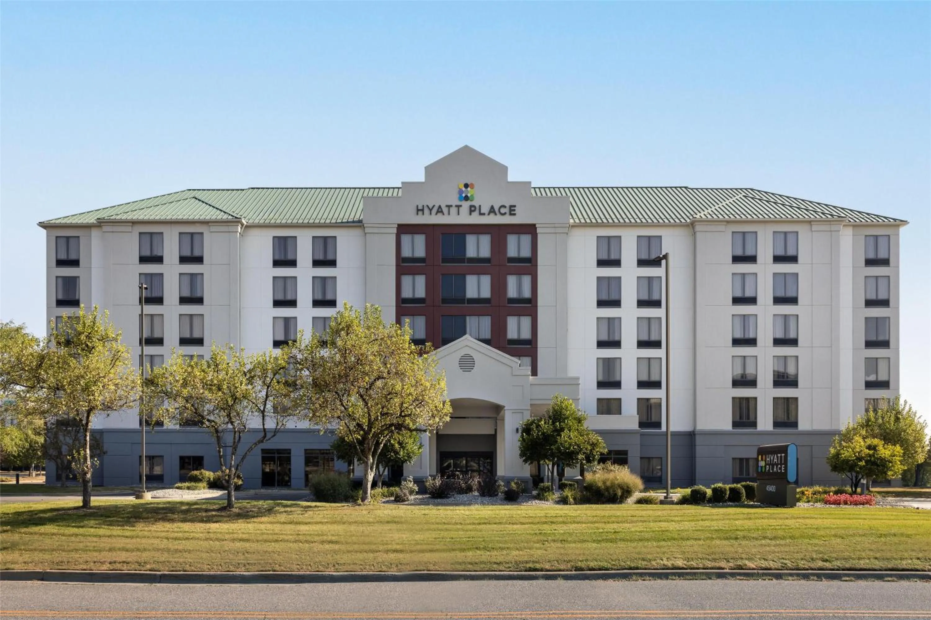 Property building in Hyatt Place Detroit/Utica