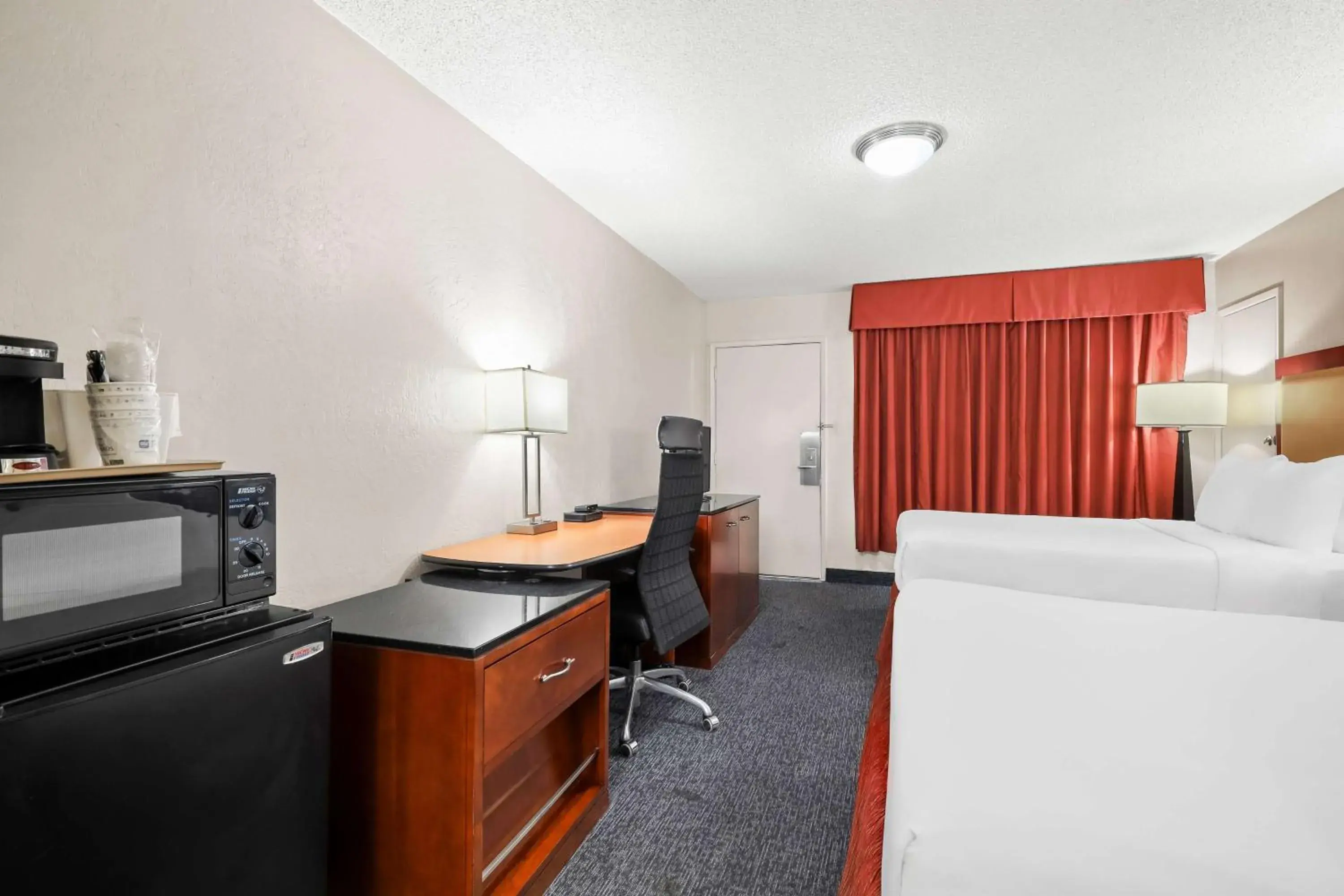 Bedroom in SureStay Hotel by Best Western Blythe Bedroom in SureStay Hotel by Best Western Blythe