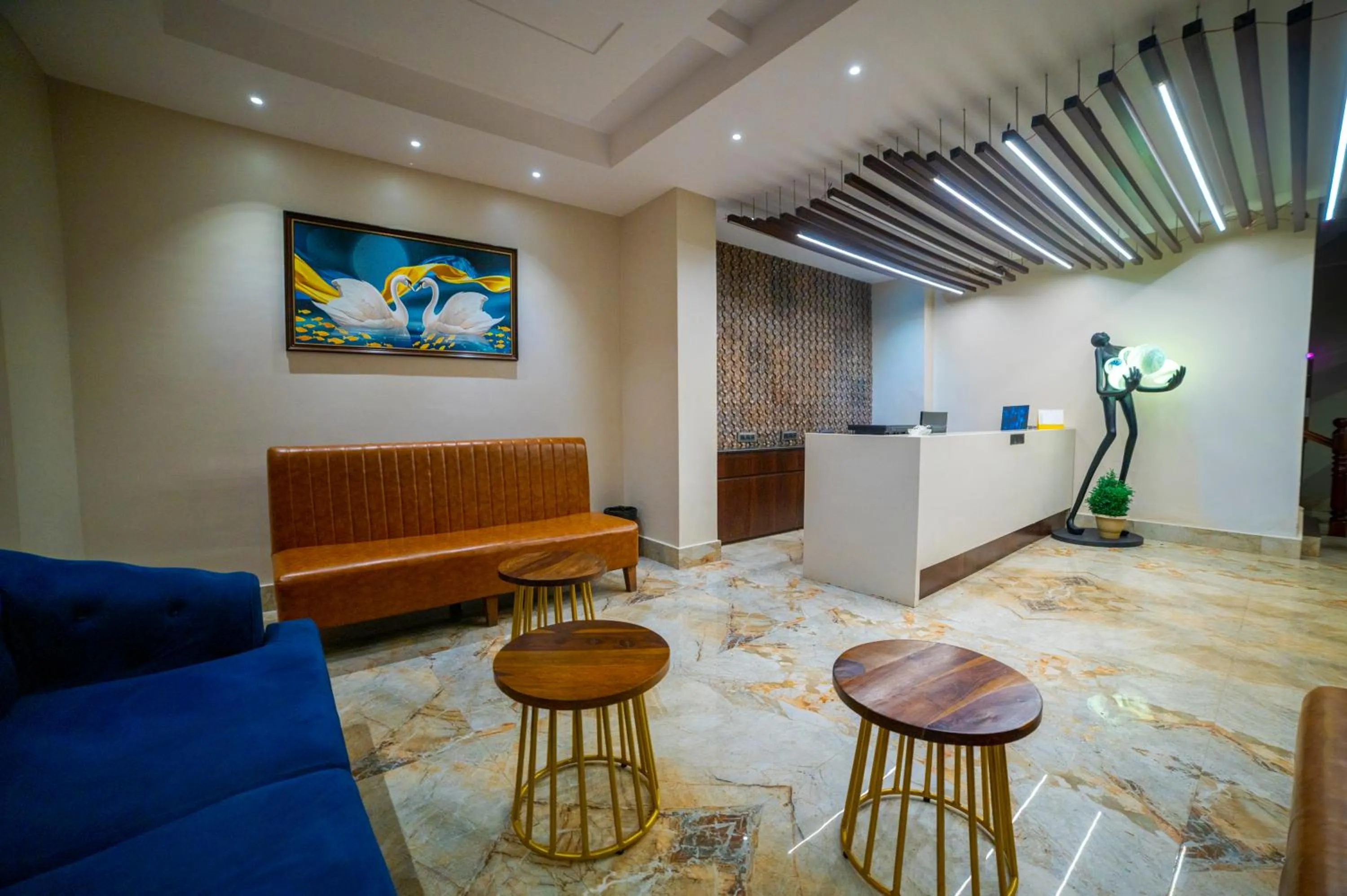 Lobby or reception, Seating Area in Hotel Alpha Omega