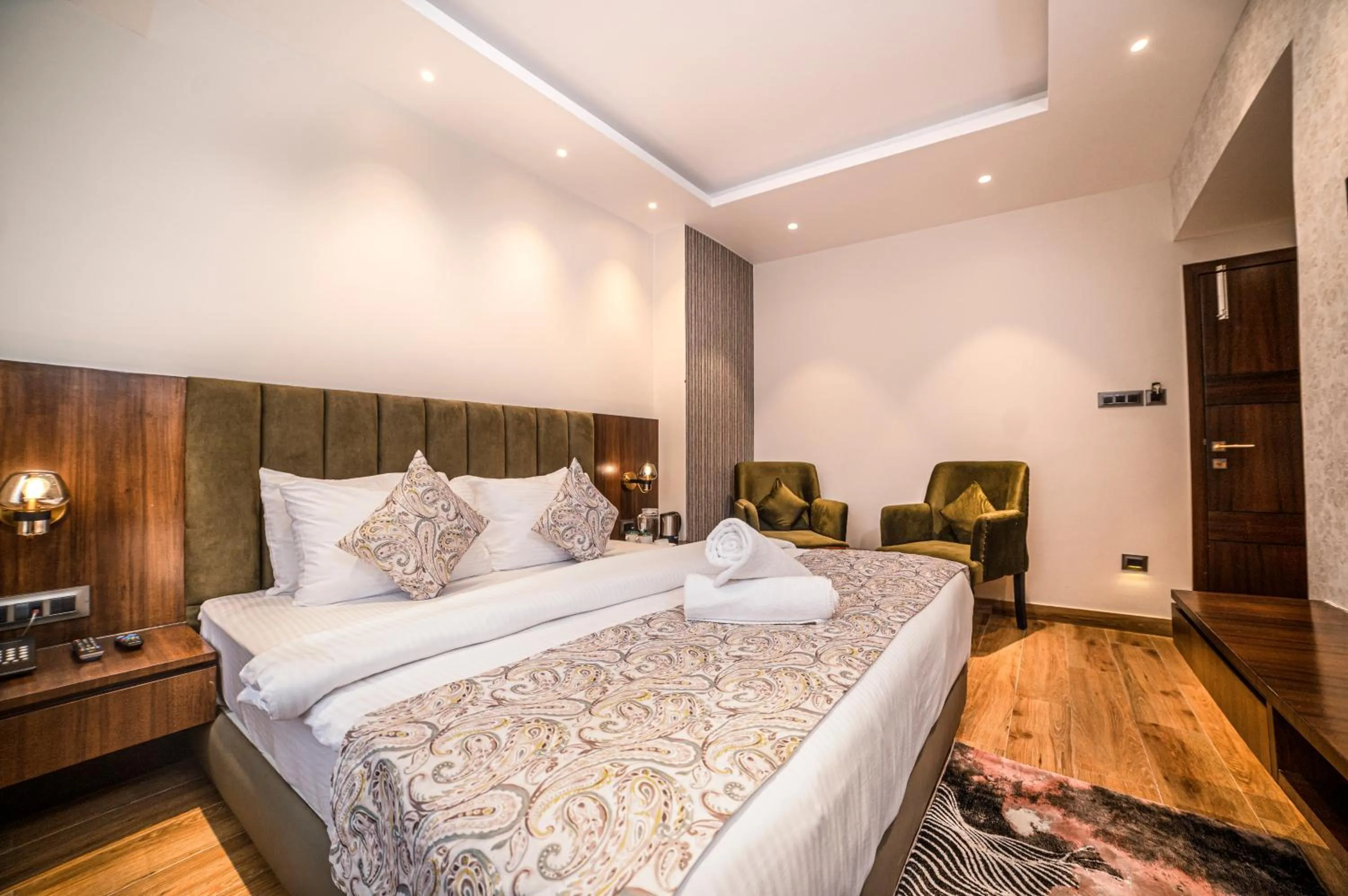 Bedroom, Bed in Hotel Alpha Omega