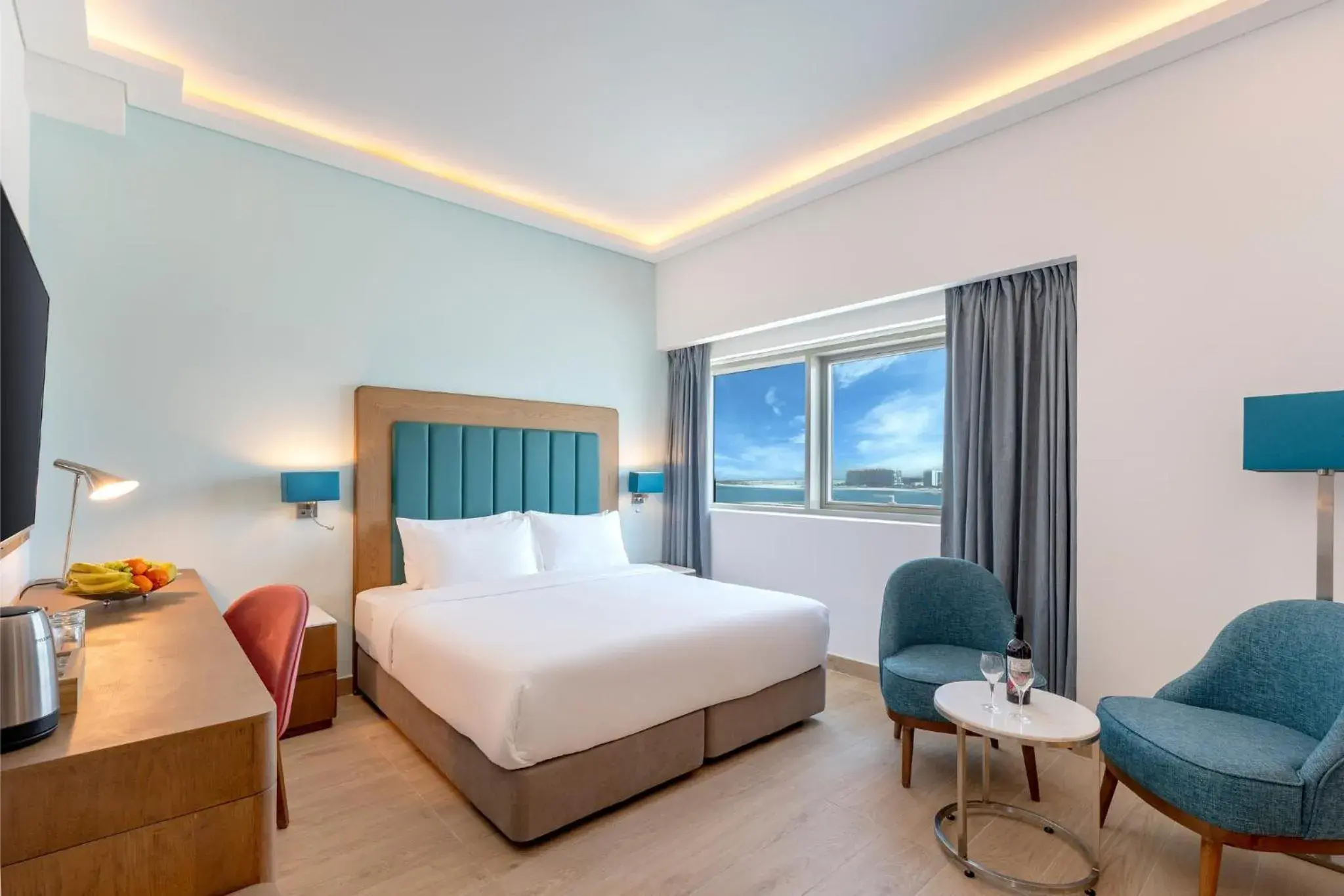 Deluxe King Room in Sea Point Hotel Dubai Islands Formerly Park Regis by Prince Deluxe King Room in Sea Point Hotel Dubai Islands Formerly Park Regis by Prince