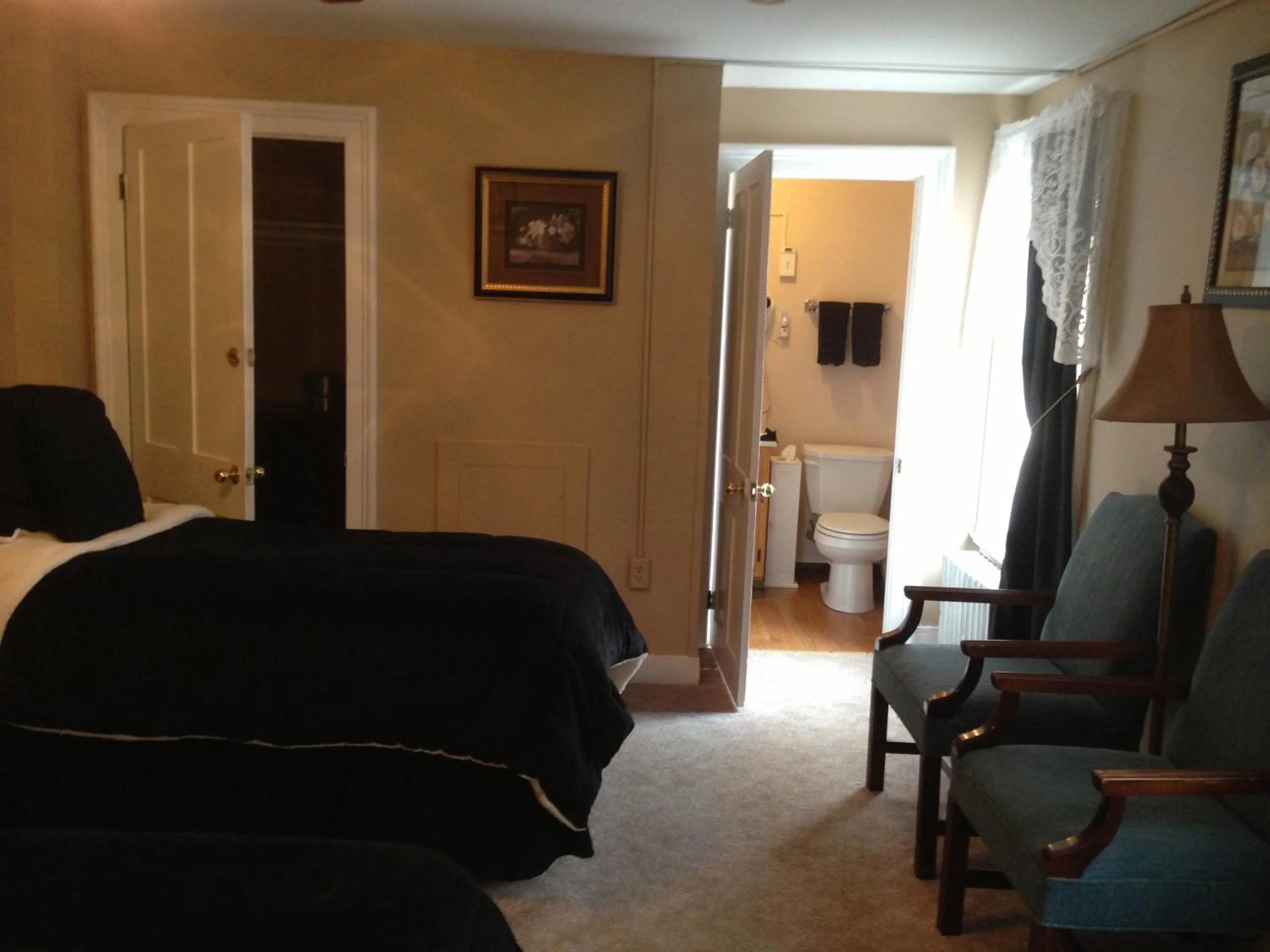 Photo of the whole room, Bed in The Tunnicliff Inn