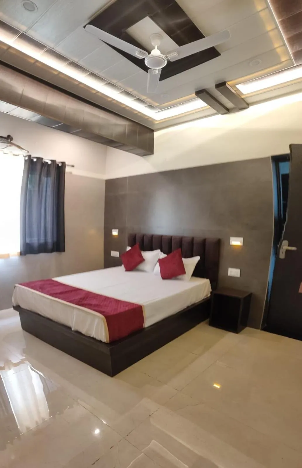 Bed in Hotel Goyal Palace