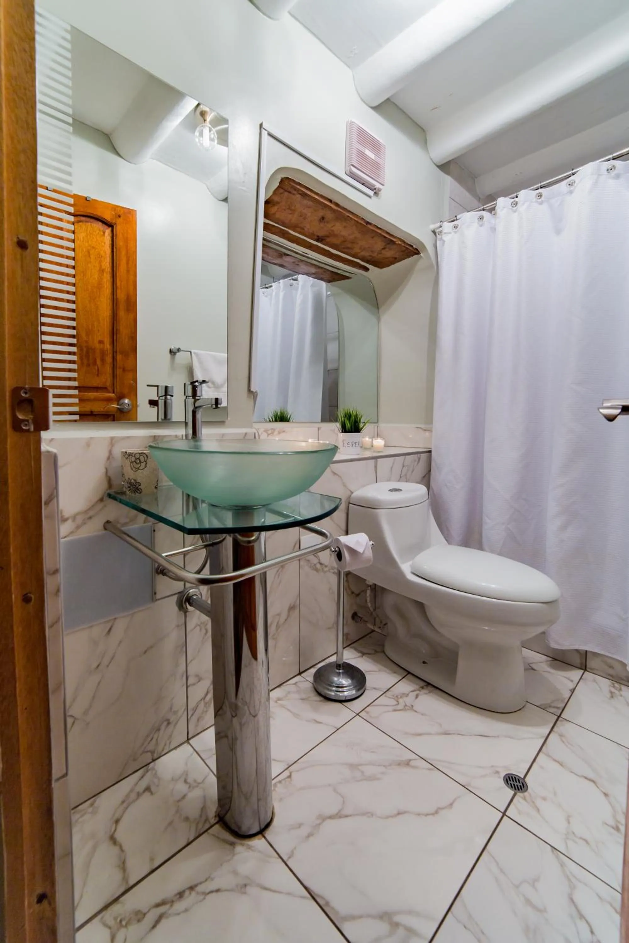 Bathroom in Kori Gems Inn