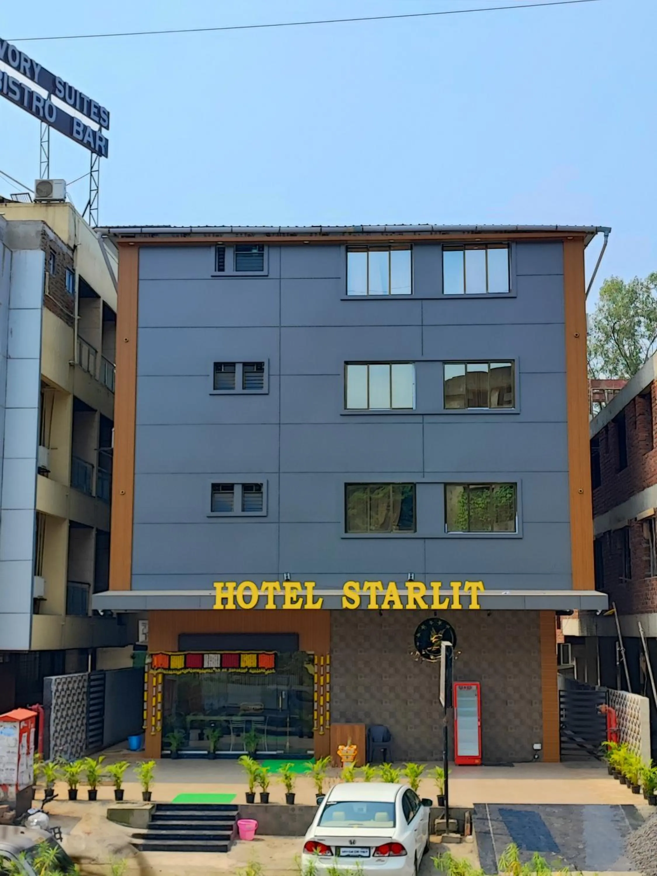 Property building in Hotel Starlit
