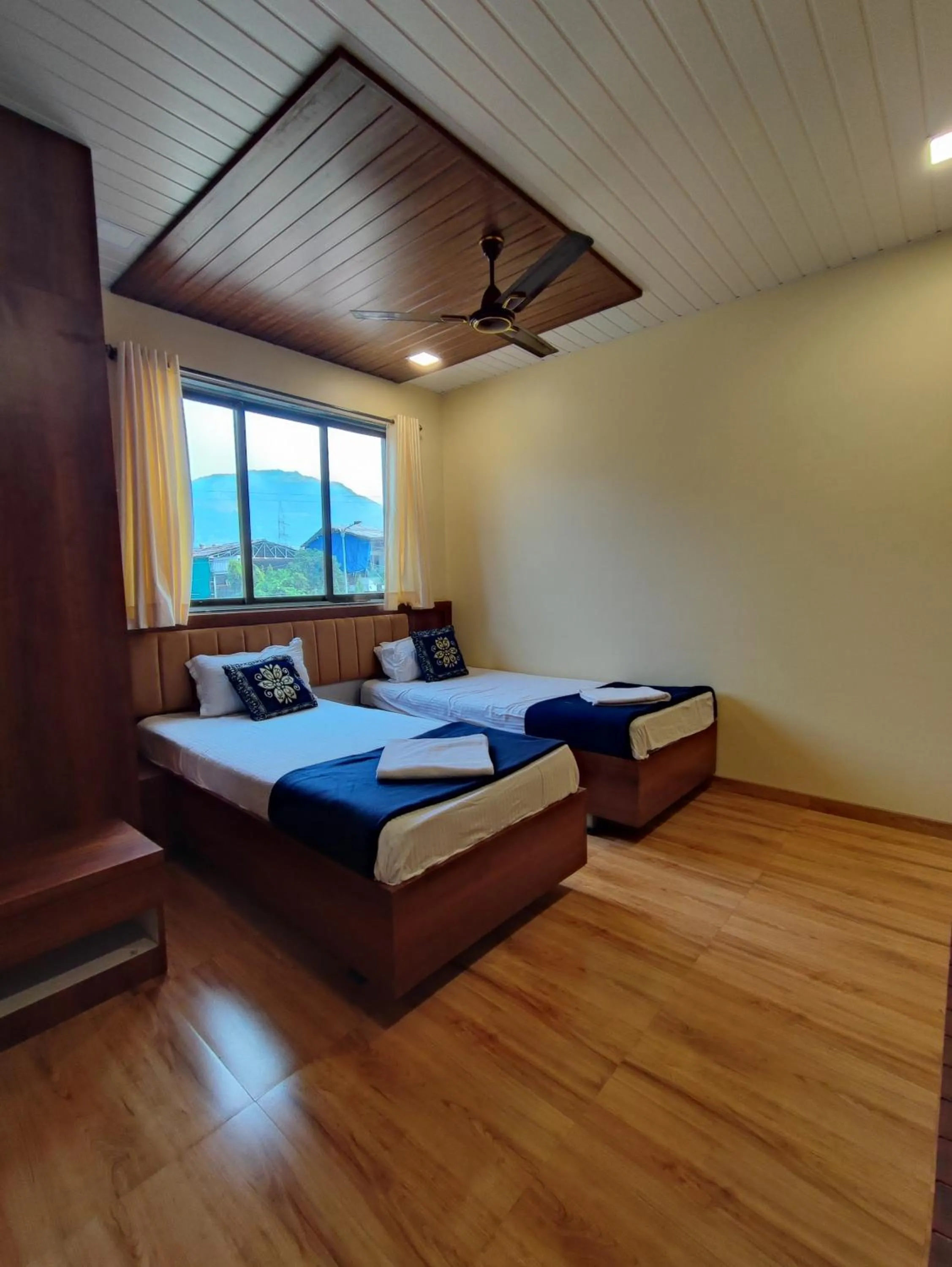 Bed in Hotel Starlit