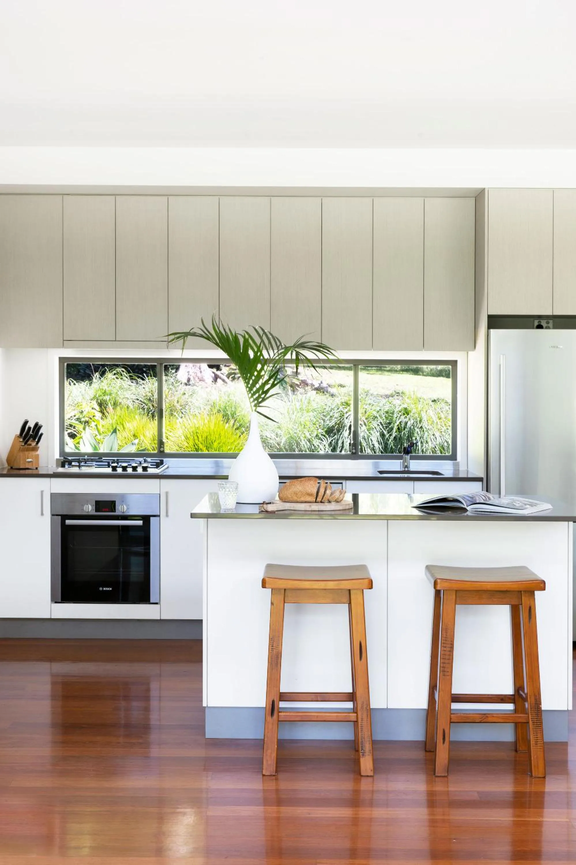 Kitchen or kitchenette in Lily Pad at Byron Bay