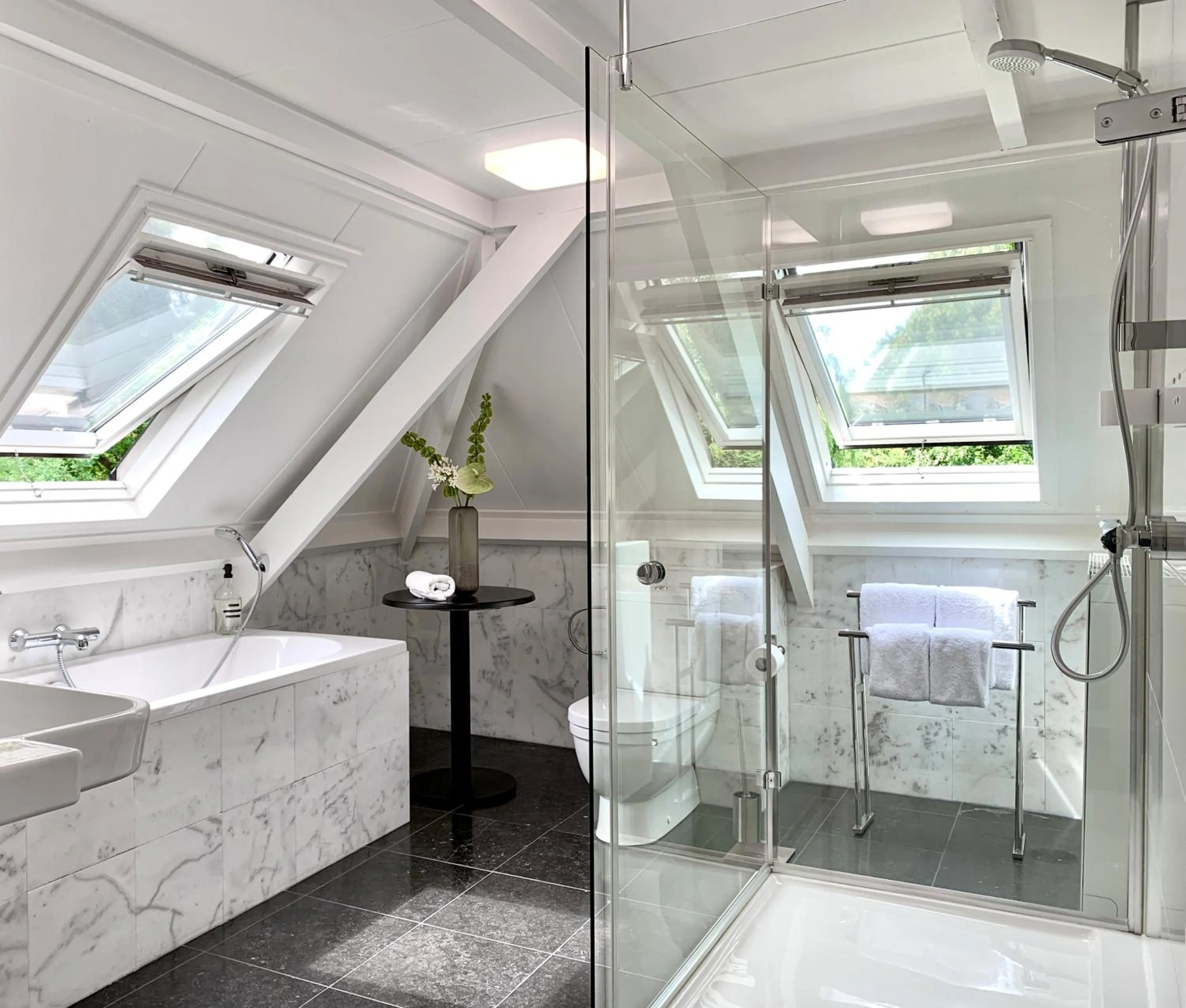 Bathroom in Boutique hotel Villa Trompenberg