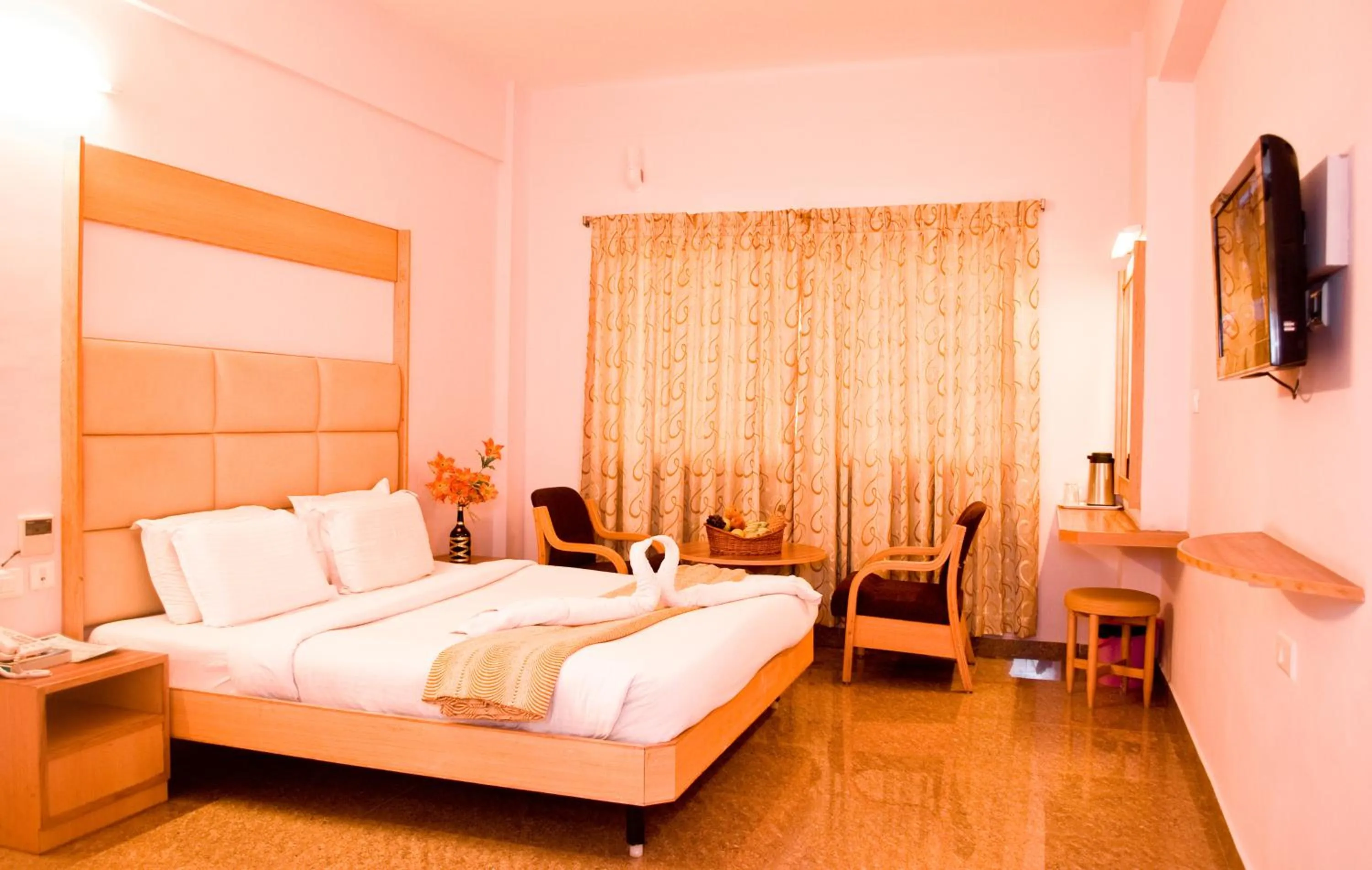 Bed in Hotel Rajadhane Madurai