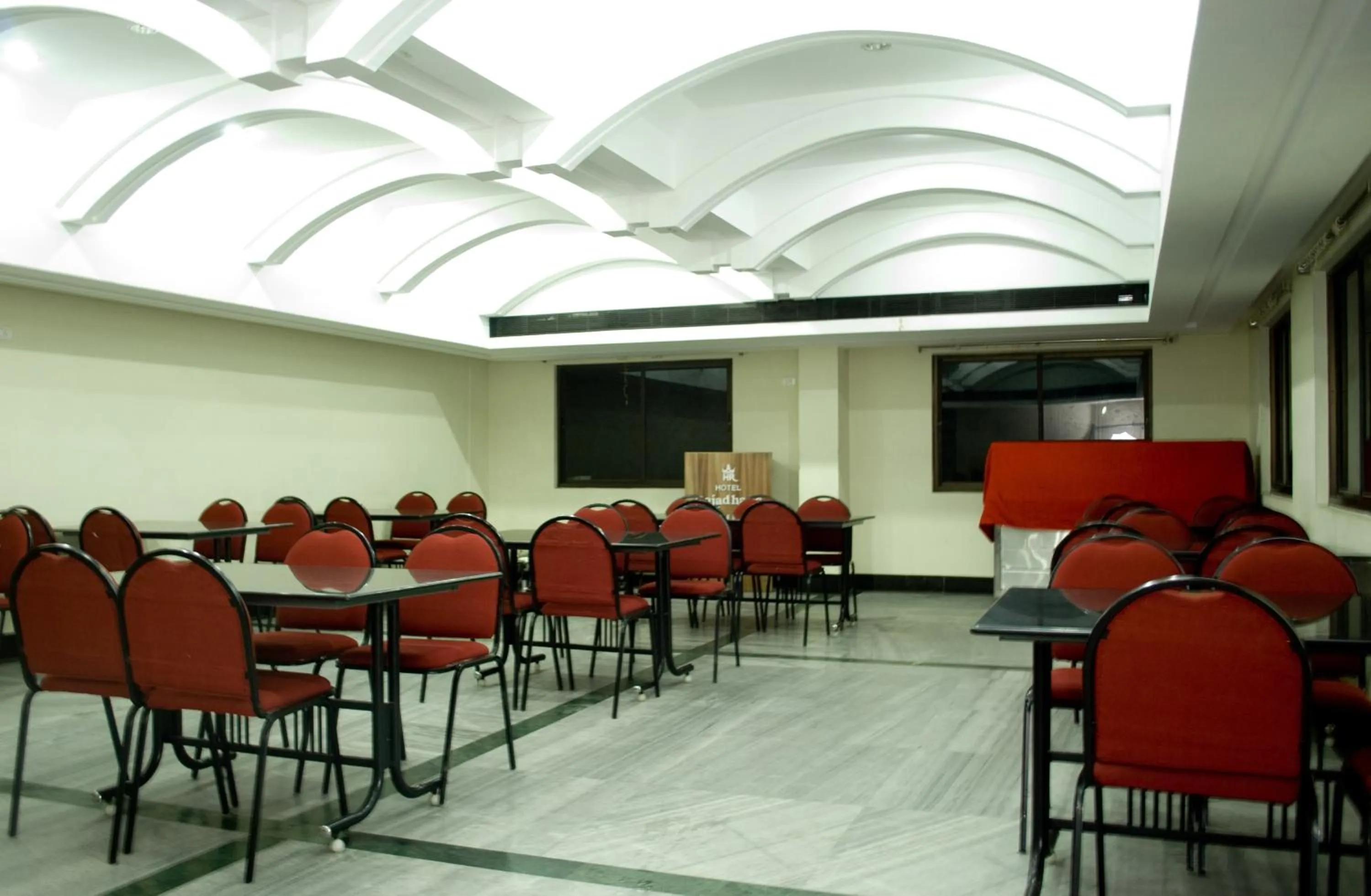 Restaurant/places to eat in Hotel Rajadhane Madurai