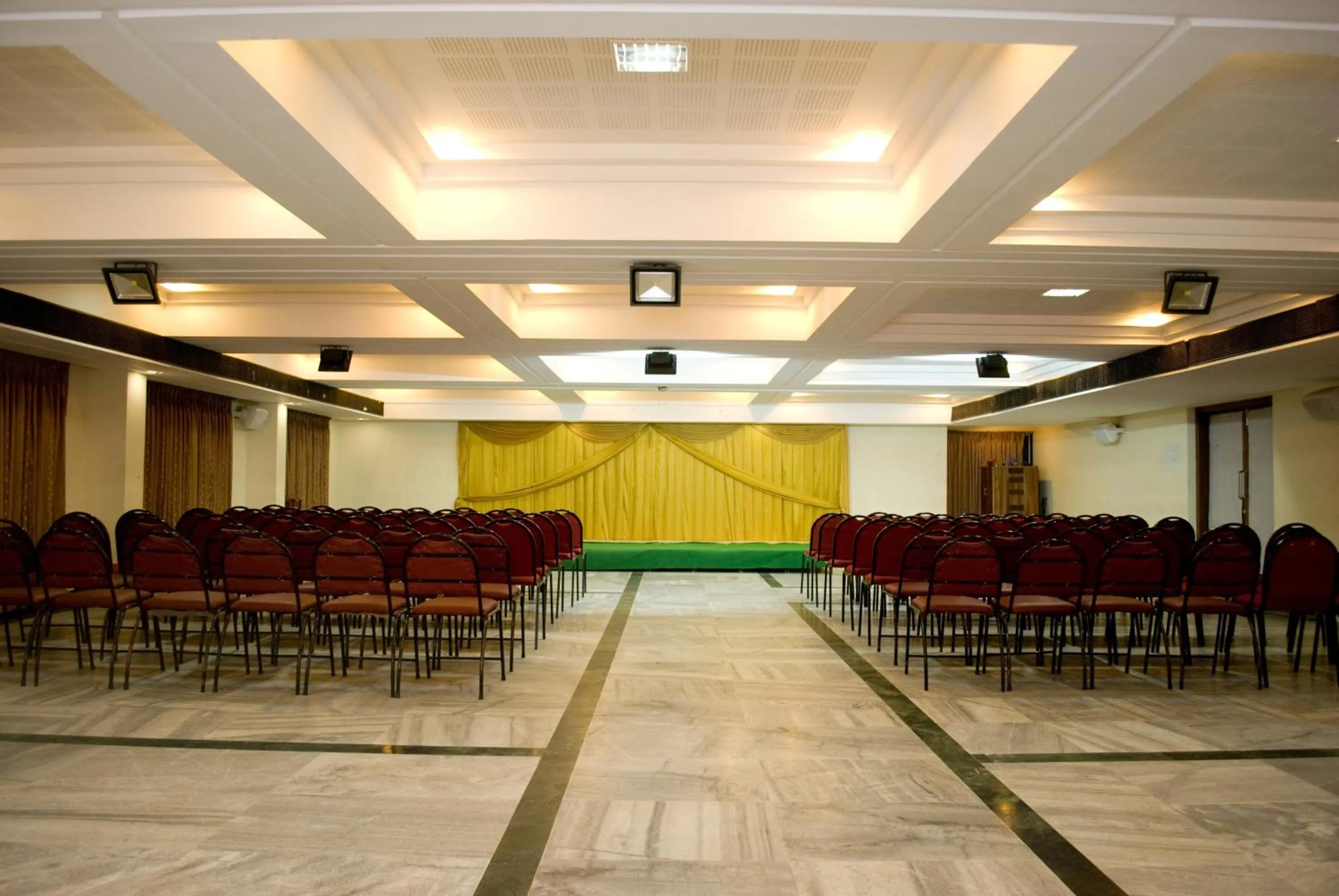 Banquet/Function facilities in Hotel Rajadhane Madurai