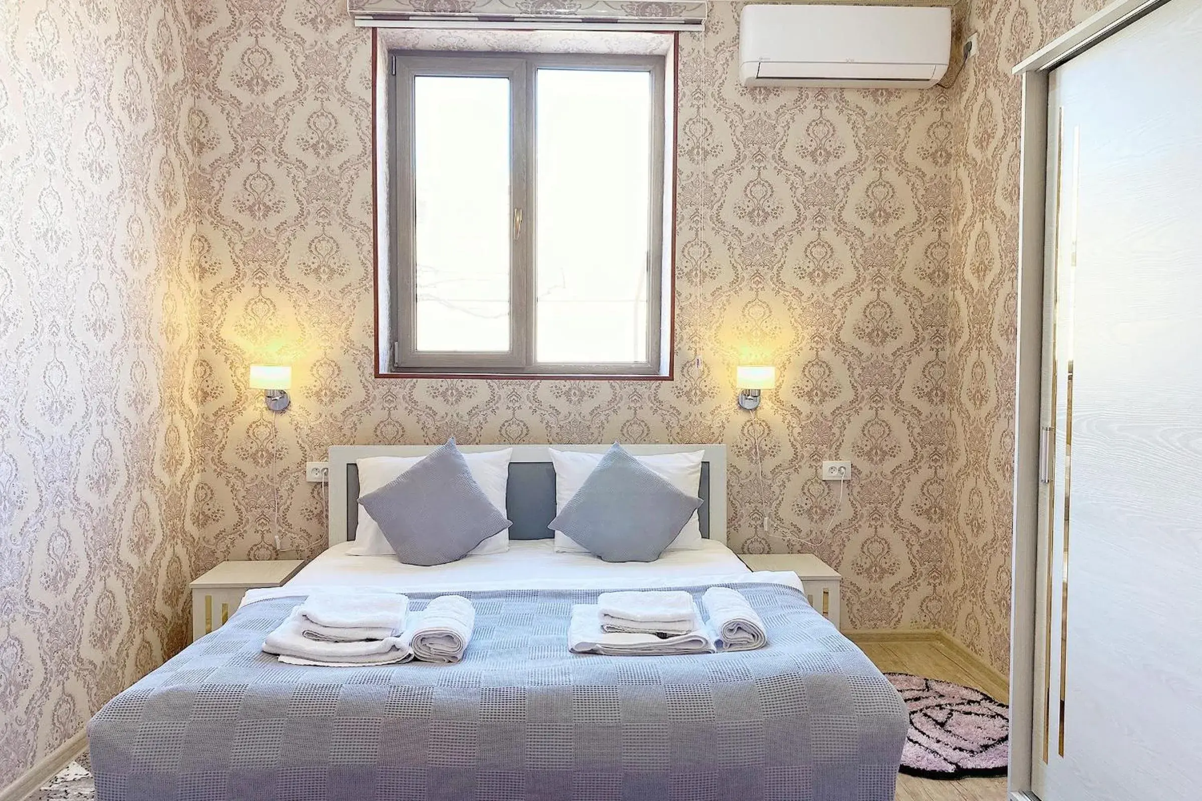 Bed in NANOSH EAST HOTEL Bed in NANOSH EAST HOTEL