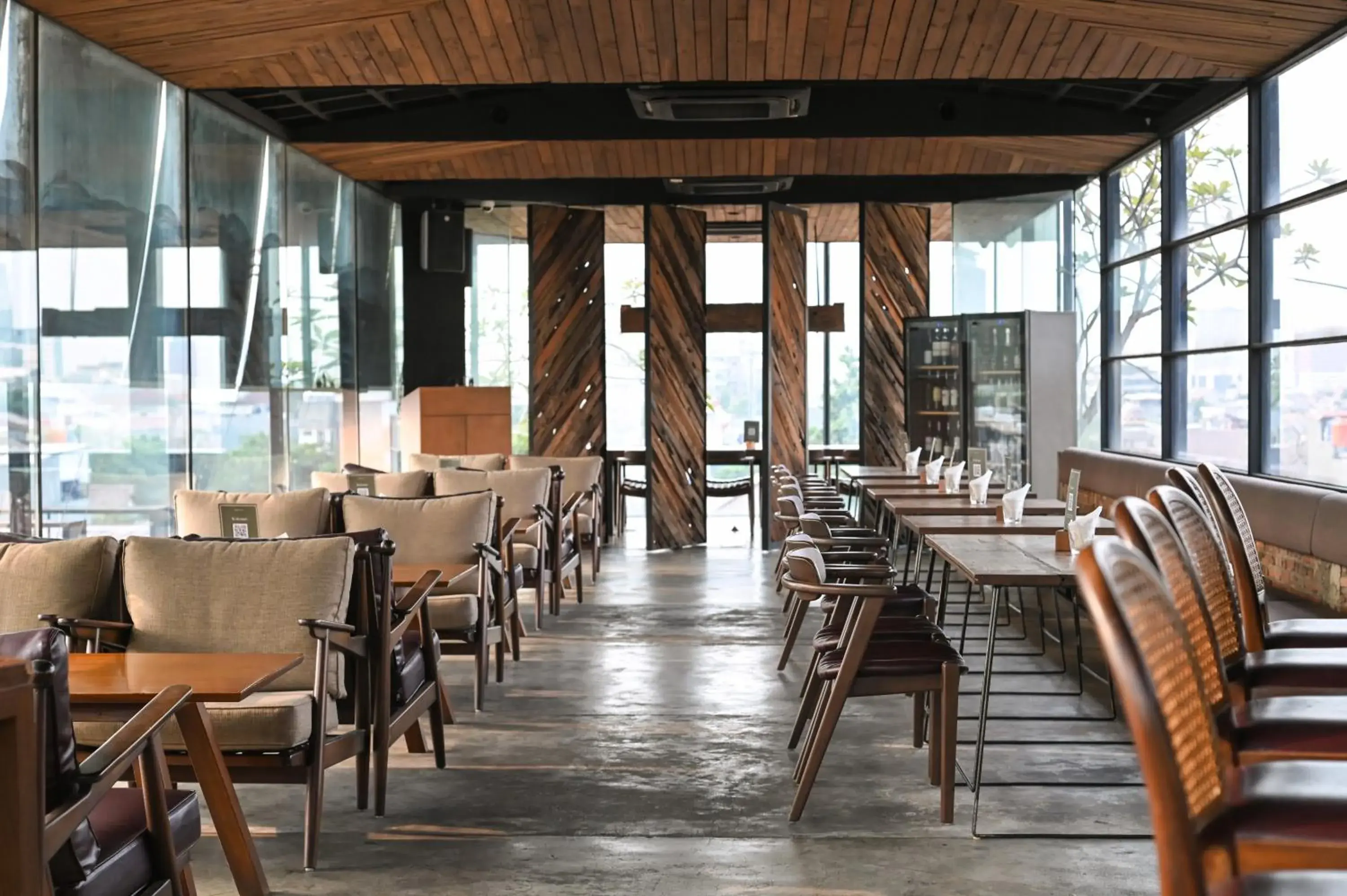 Restaurant/places to eat in Miers Kuningan, ARTOTEL Curated Restaurant/places to eat in Miers Kuningan, ARTOTEL Curated