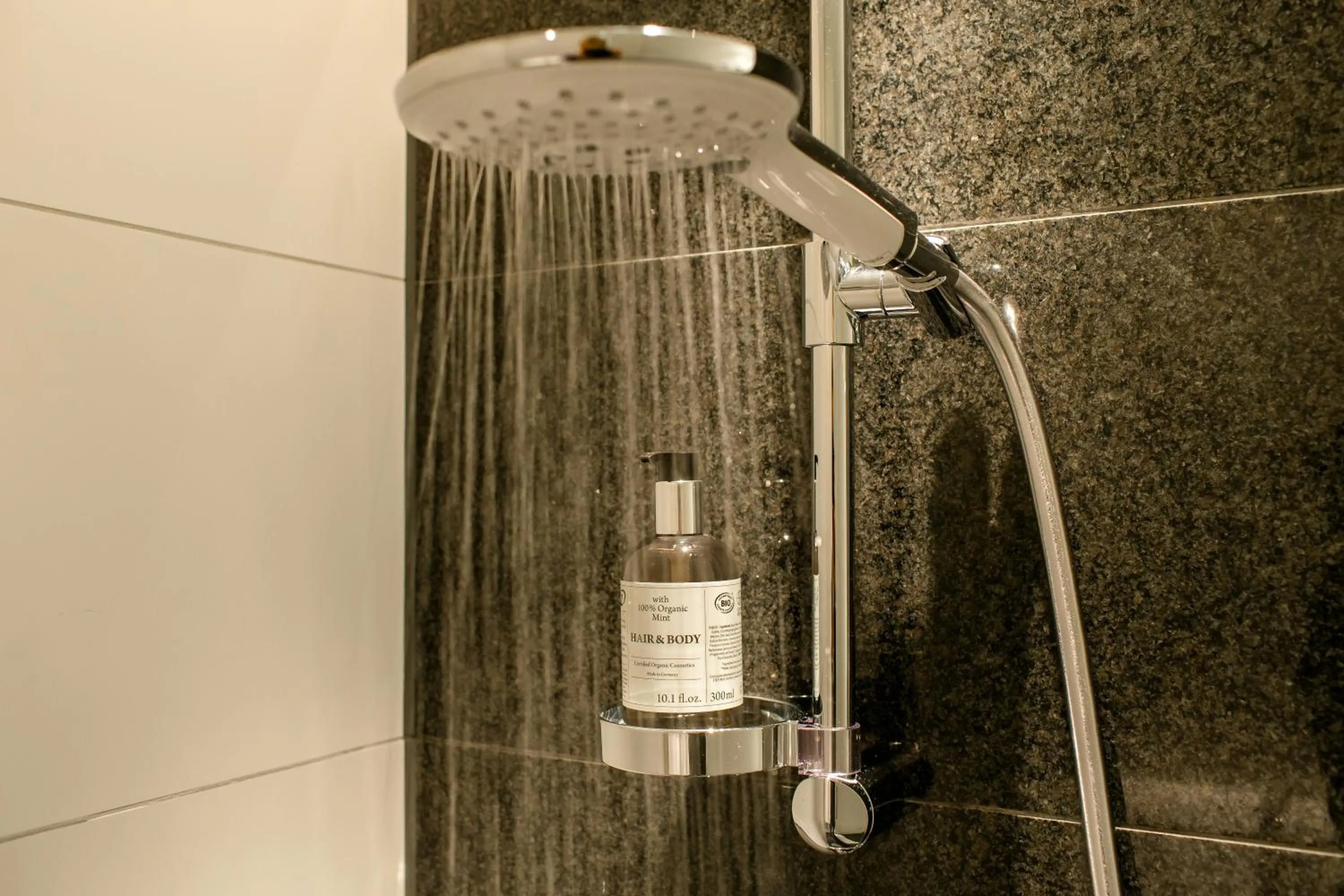 Bathroom in Motel One Berlin-Potsdamer Platz