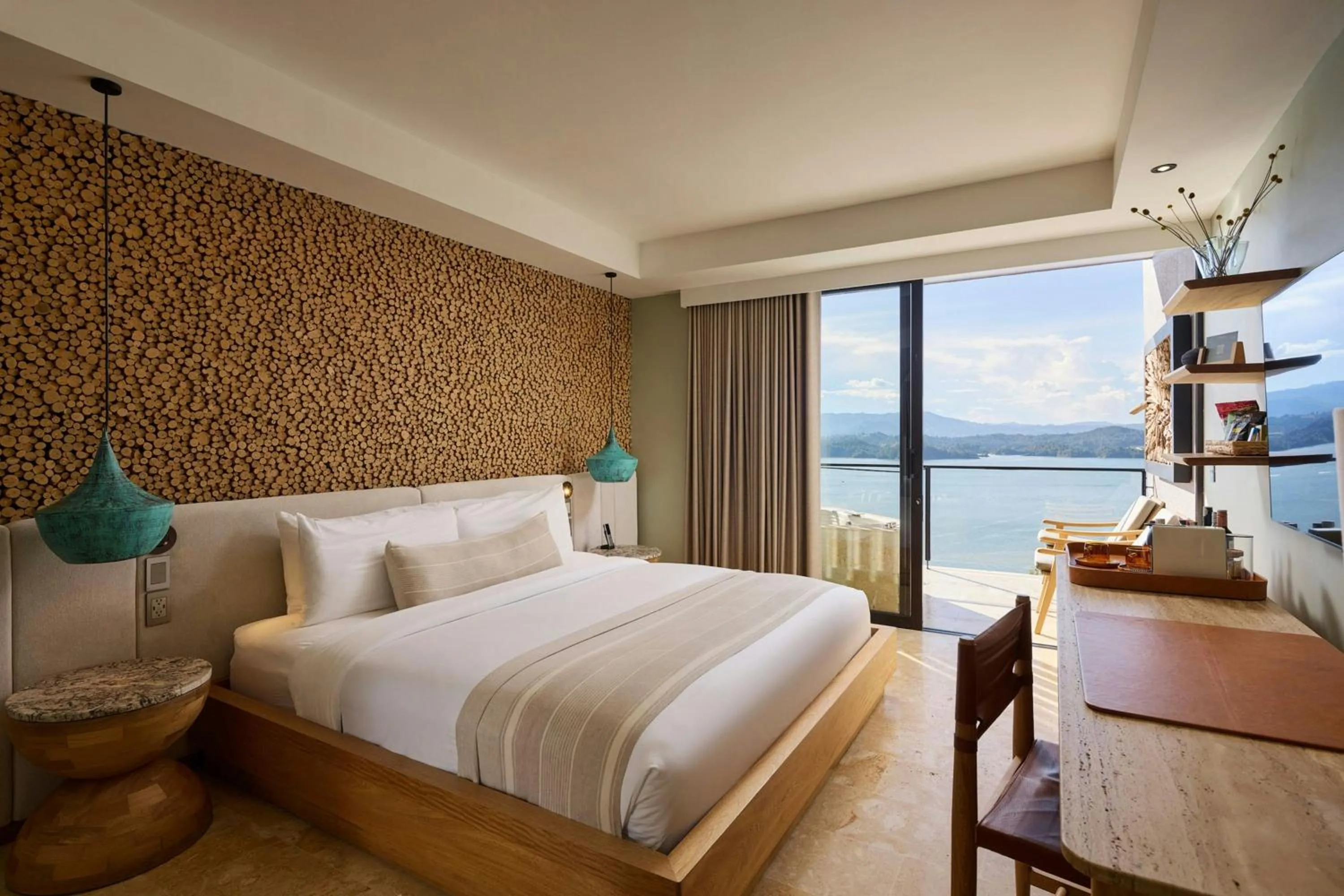 Photo of the whole room, Bed in The Brown, Guatape, Autograph Collection