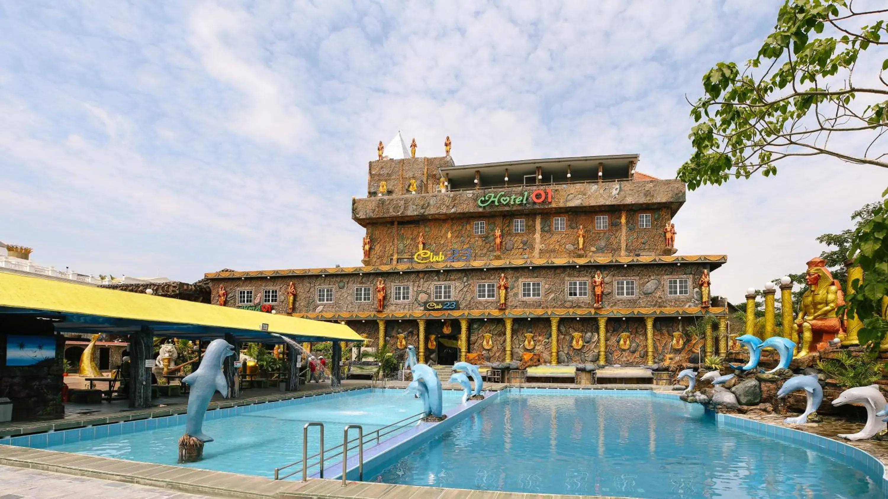 Swimming pool in Hotel 01 Batam Swimming pool in Hotel 01 Batam