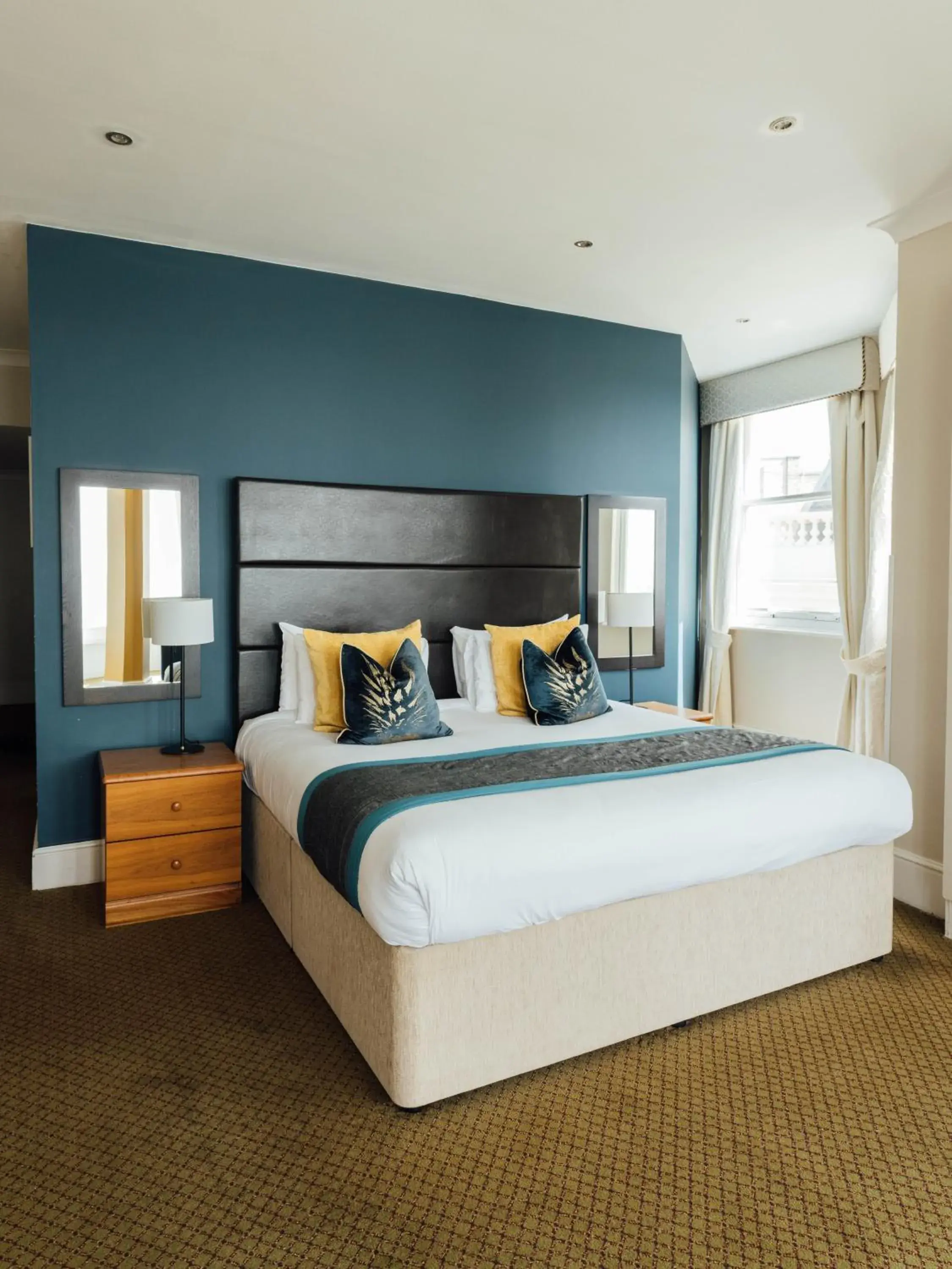 Bedroom, Bed in Queens Hotel & Spa Bedroom, Bed in Queens Hotel & Spa