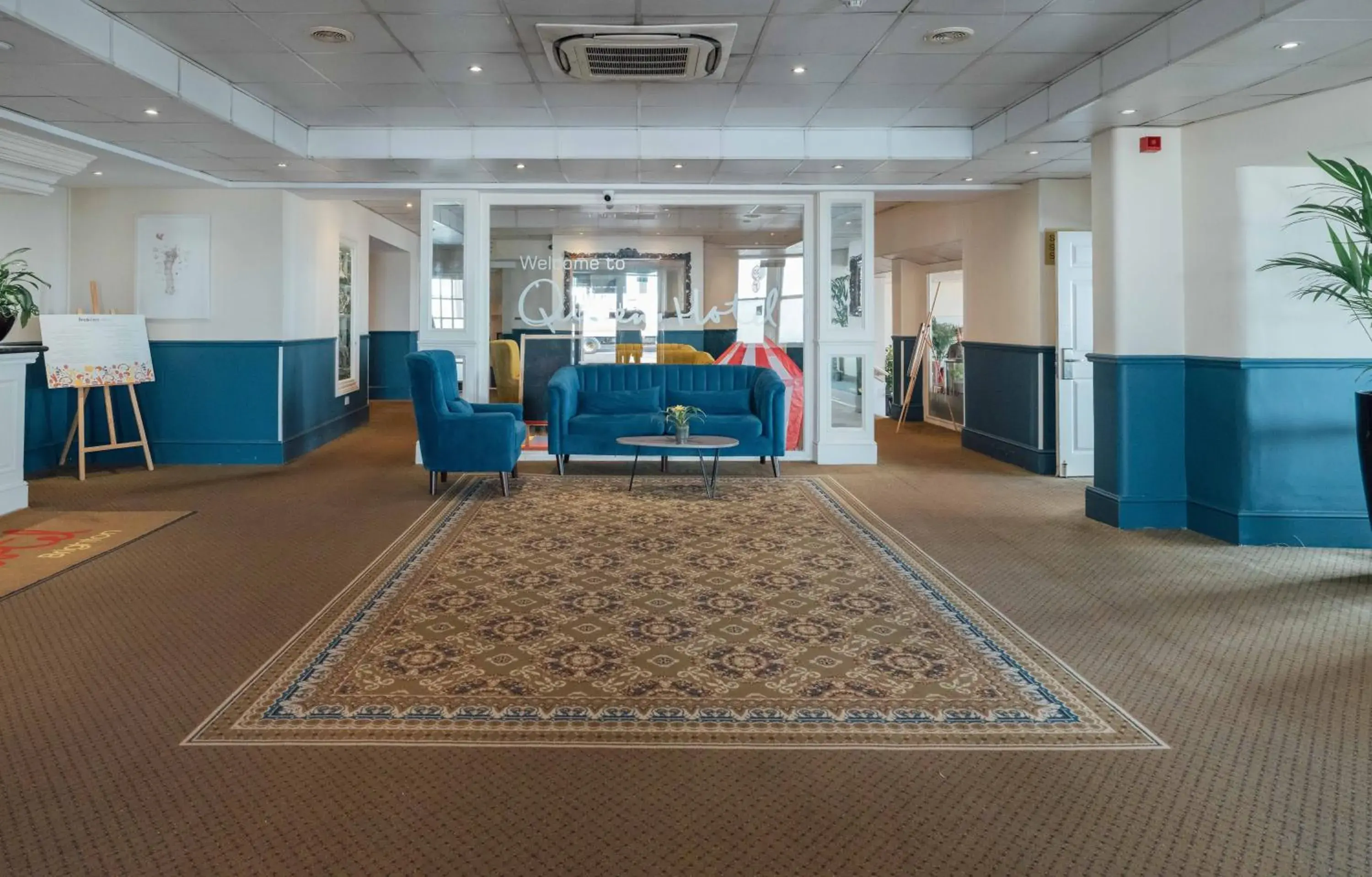 Lobby or reception in Queens Hotel & Spa Lobby or reception in Queens Hotel & Spa