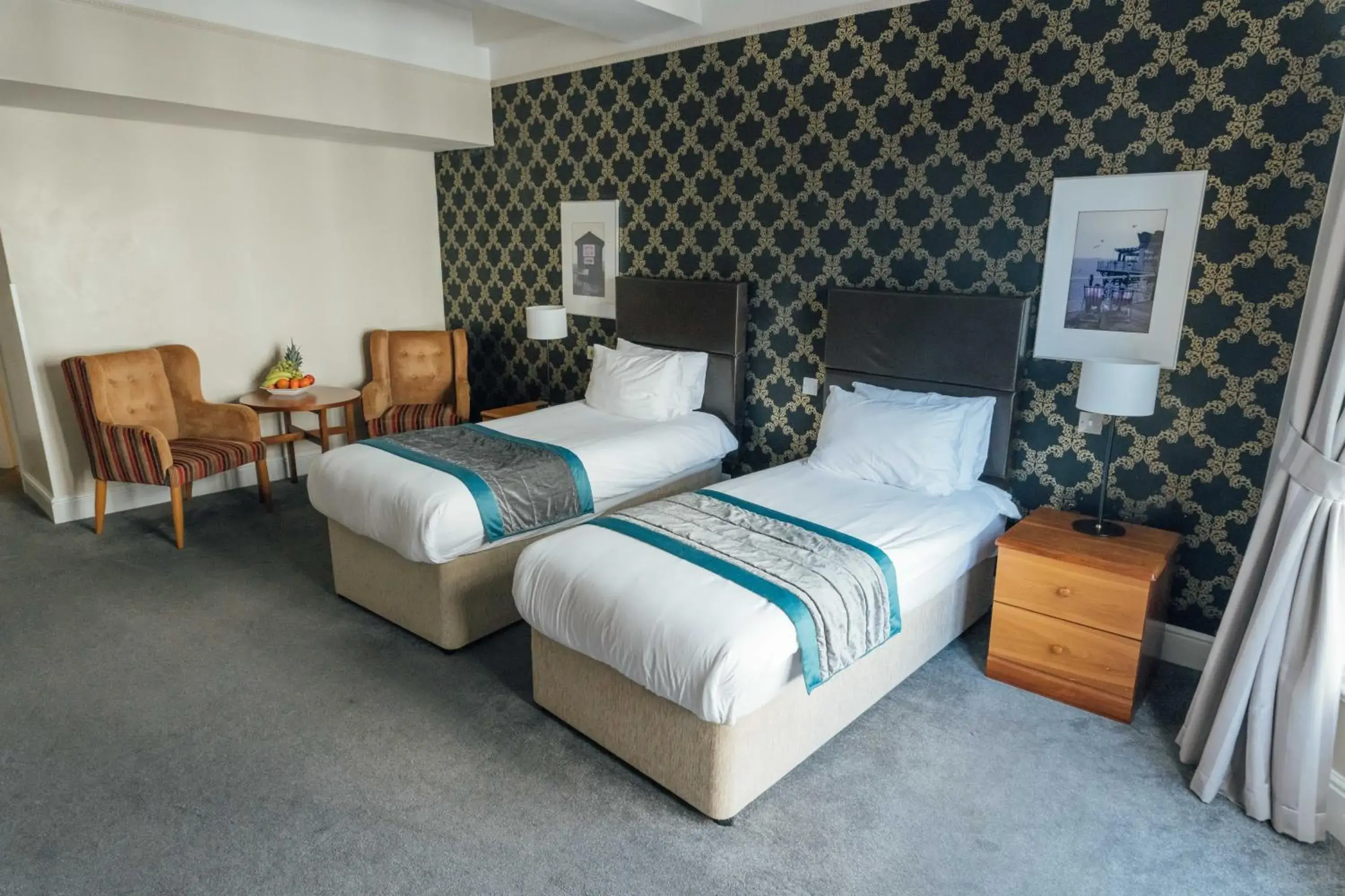 Twin Room in Queens Hotel & Spa Twin Room in Queens Hotel & Spa