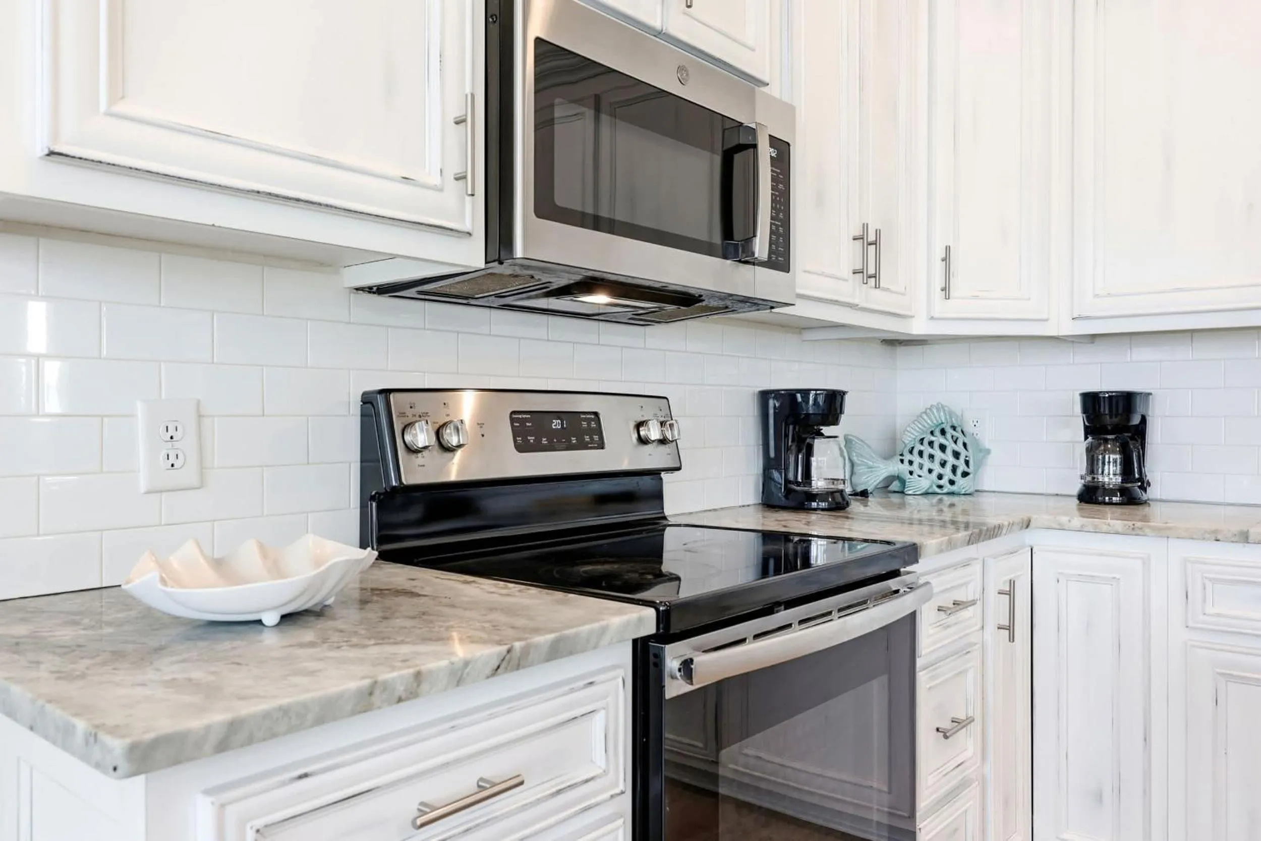 Anchor Down Luxury Ocean View Beach House w Pool