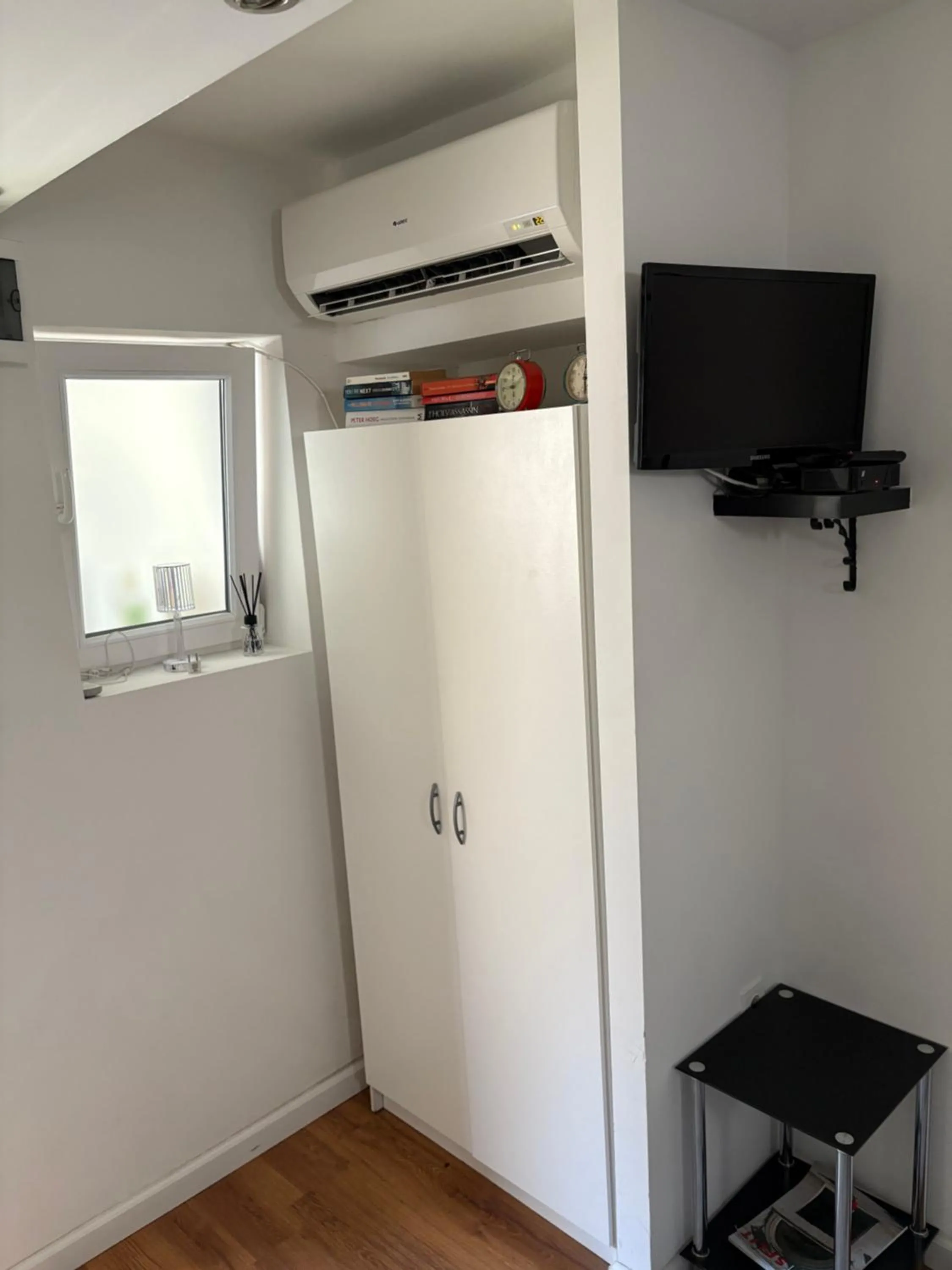 Rooms & Apartment Lasta