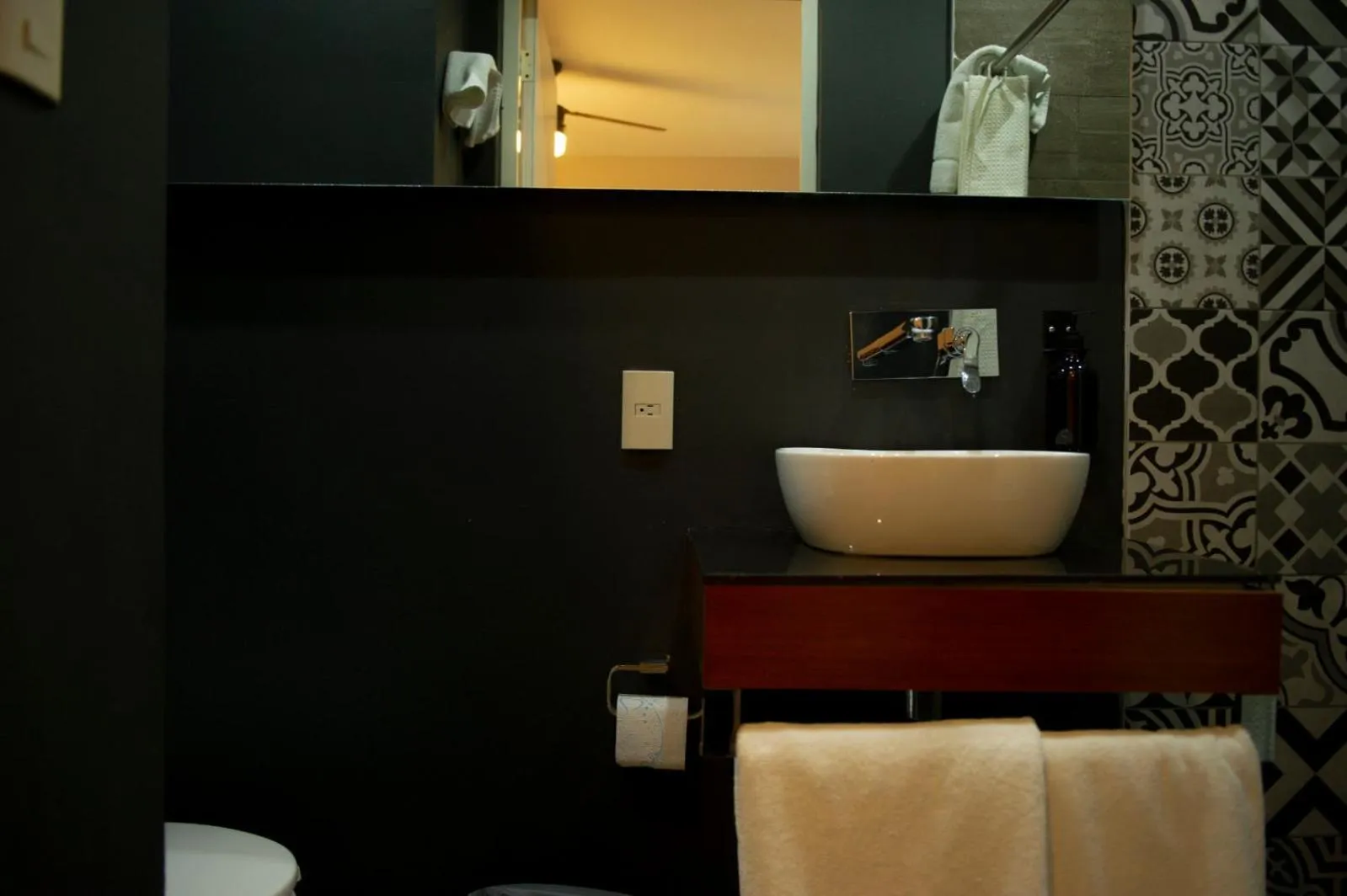 Toilet in Hotel Internacional