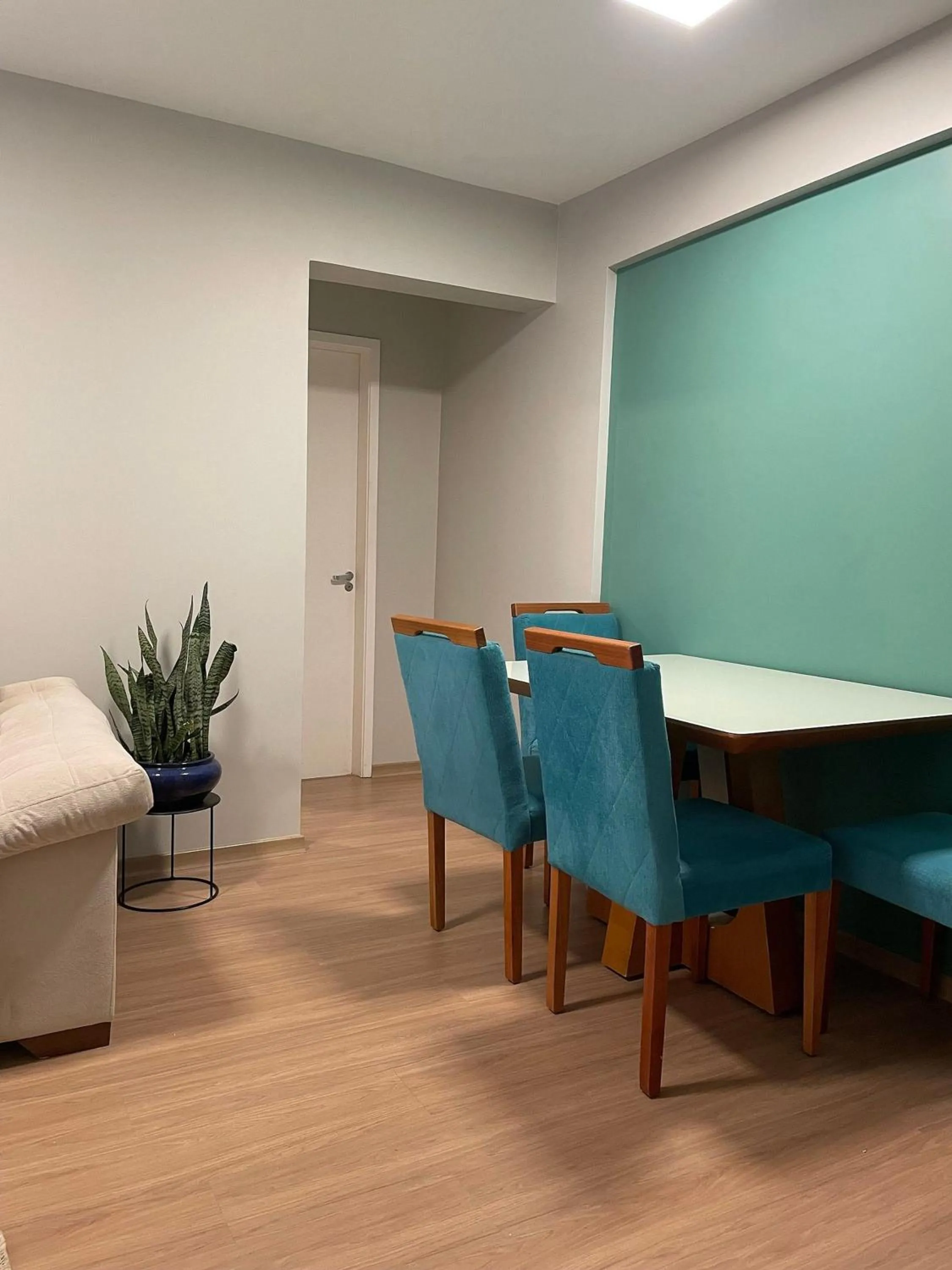 Dining area in Ed Casablanca proximo a Av T63 shopping e parque