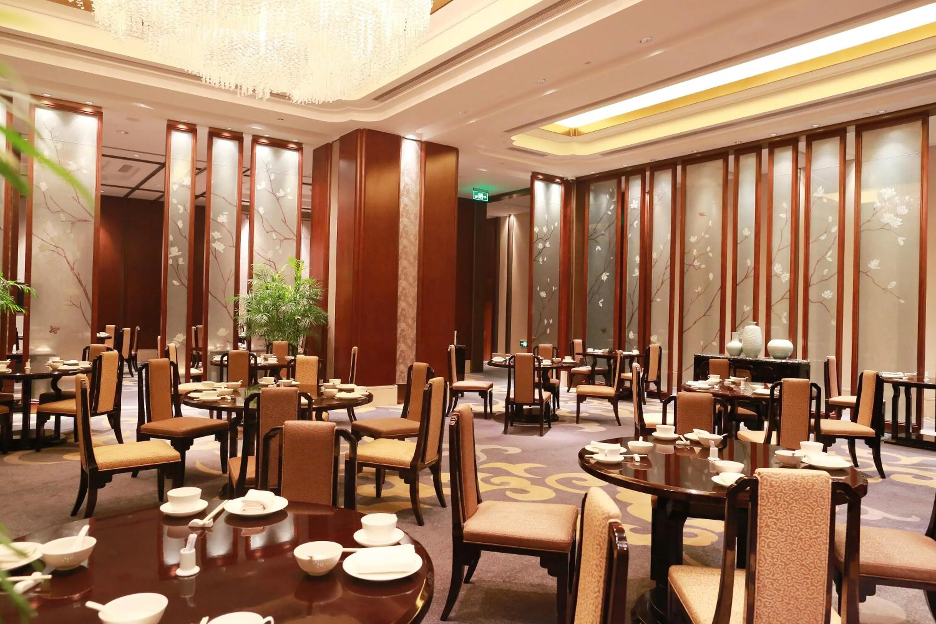 Restaurant/places to eat in Shangri-La Qinhuangdao
