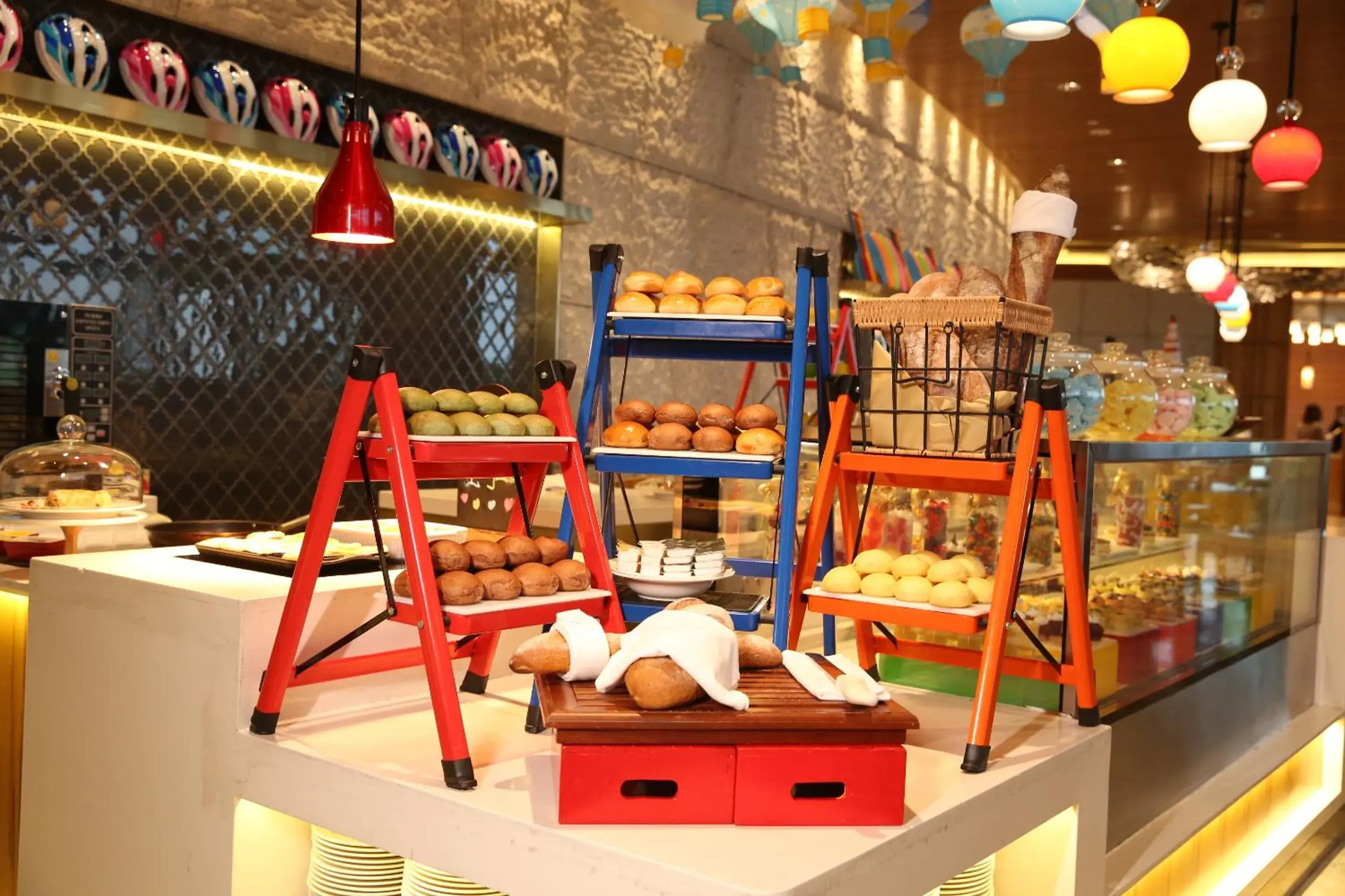 Restaurant/places to eat in Shangri-La Qinhuangdao Restaurant/places to eat in Shangri-La Qinhuangdao