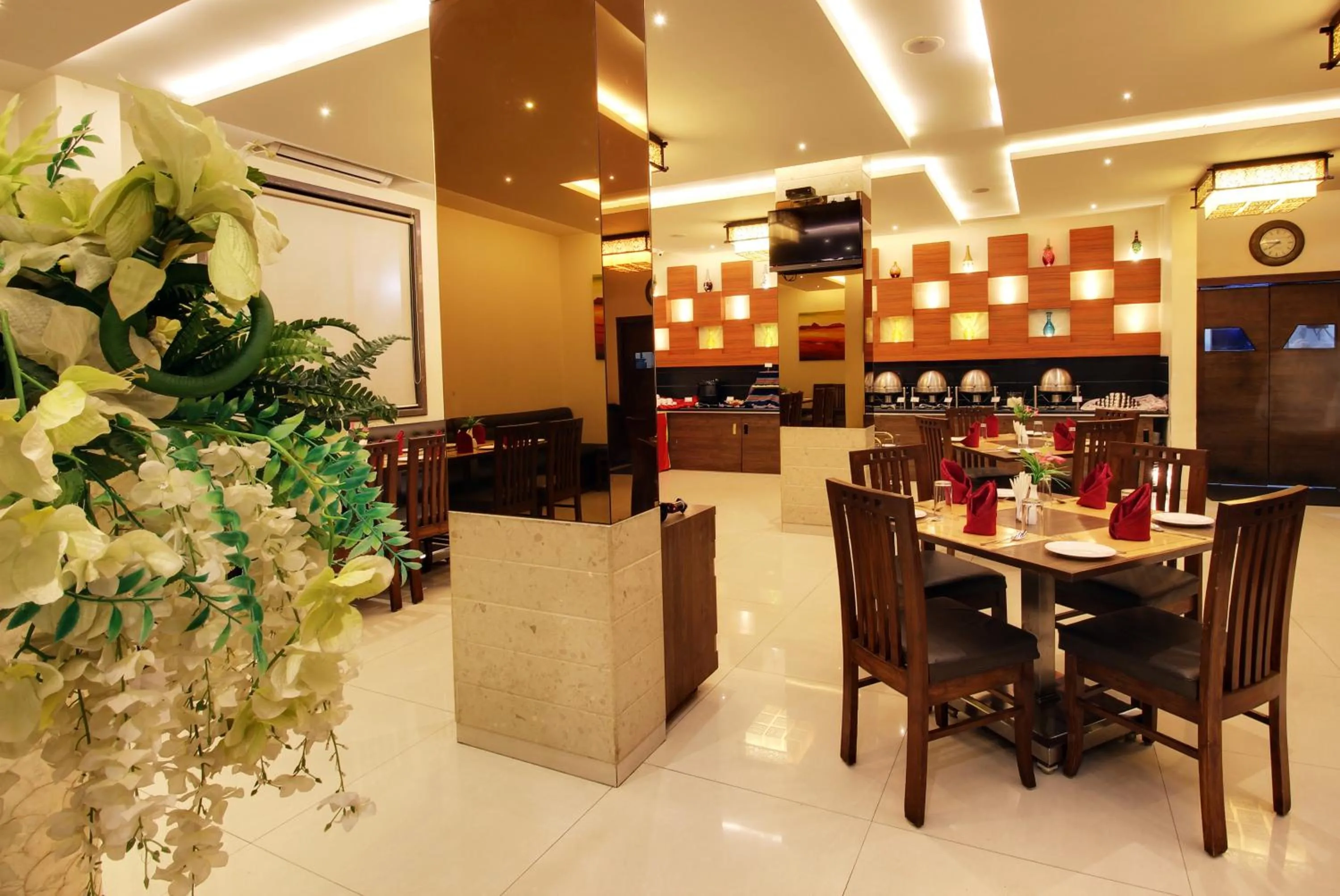 Restaurant/places to eat in Hotel Sai Jashan Shirdi - Where blessings & comfort meet